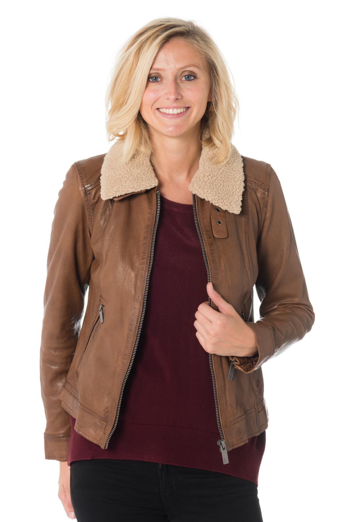 Women's sheepskin leather jacket with fur collar - Image n°6