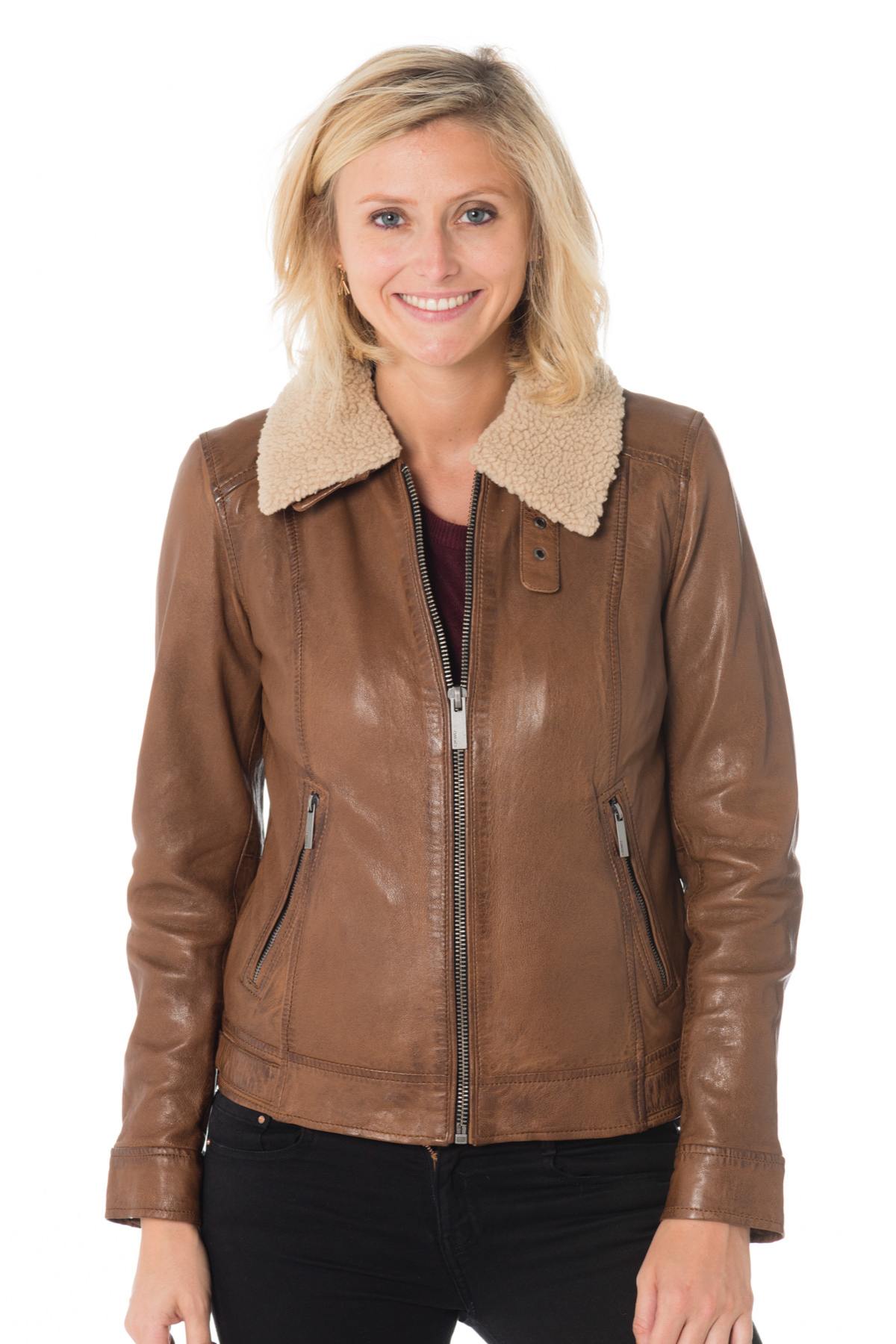 Women's sheepskin leather jacket with fur collar - Image n°4