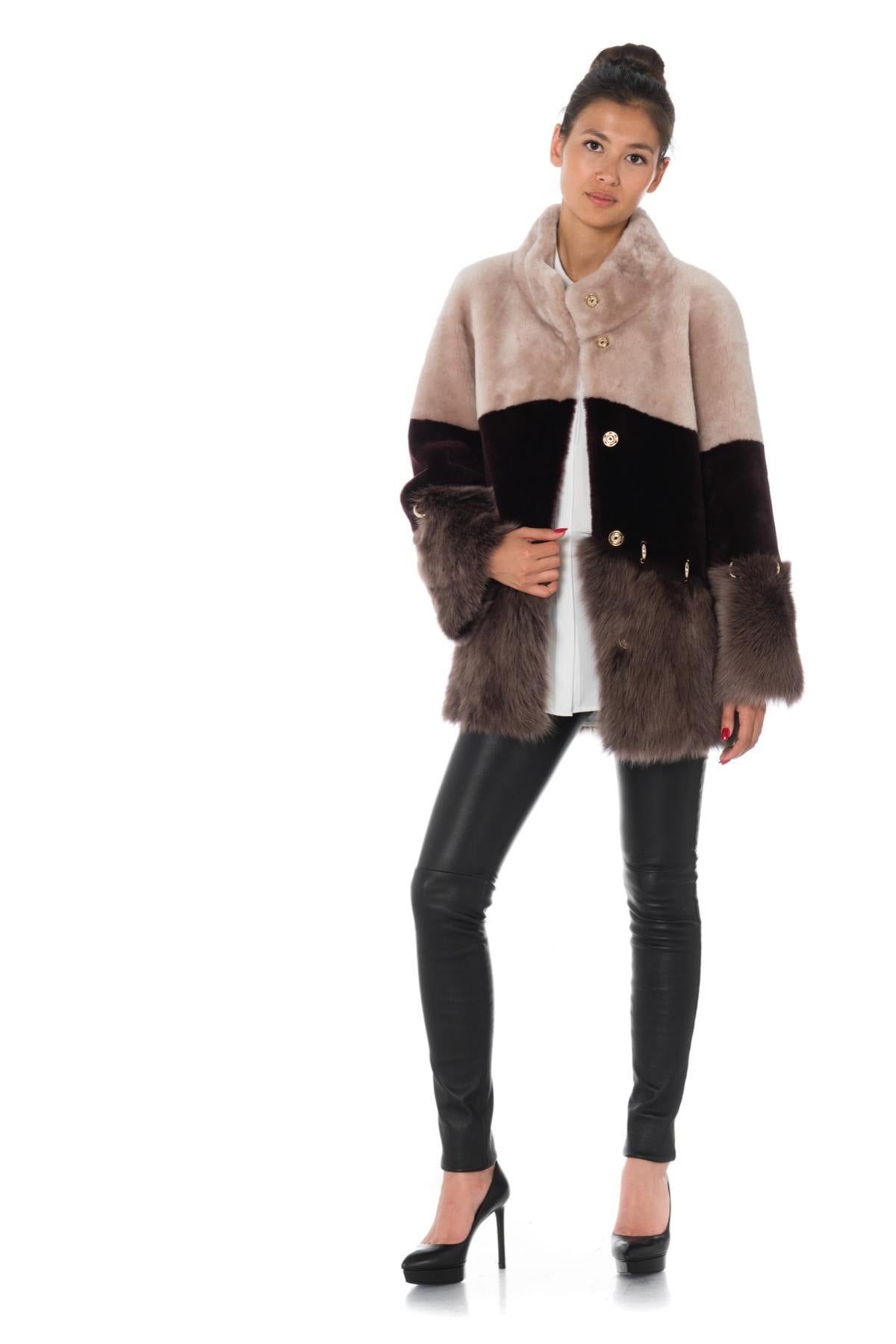 Women's pink and burgundy sheep fur jacket - Image n°2