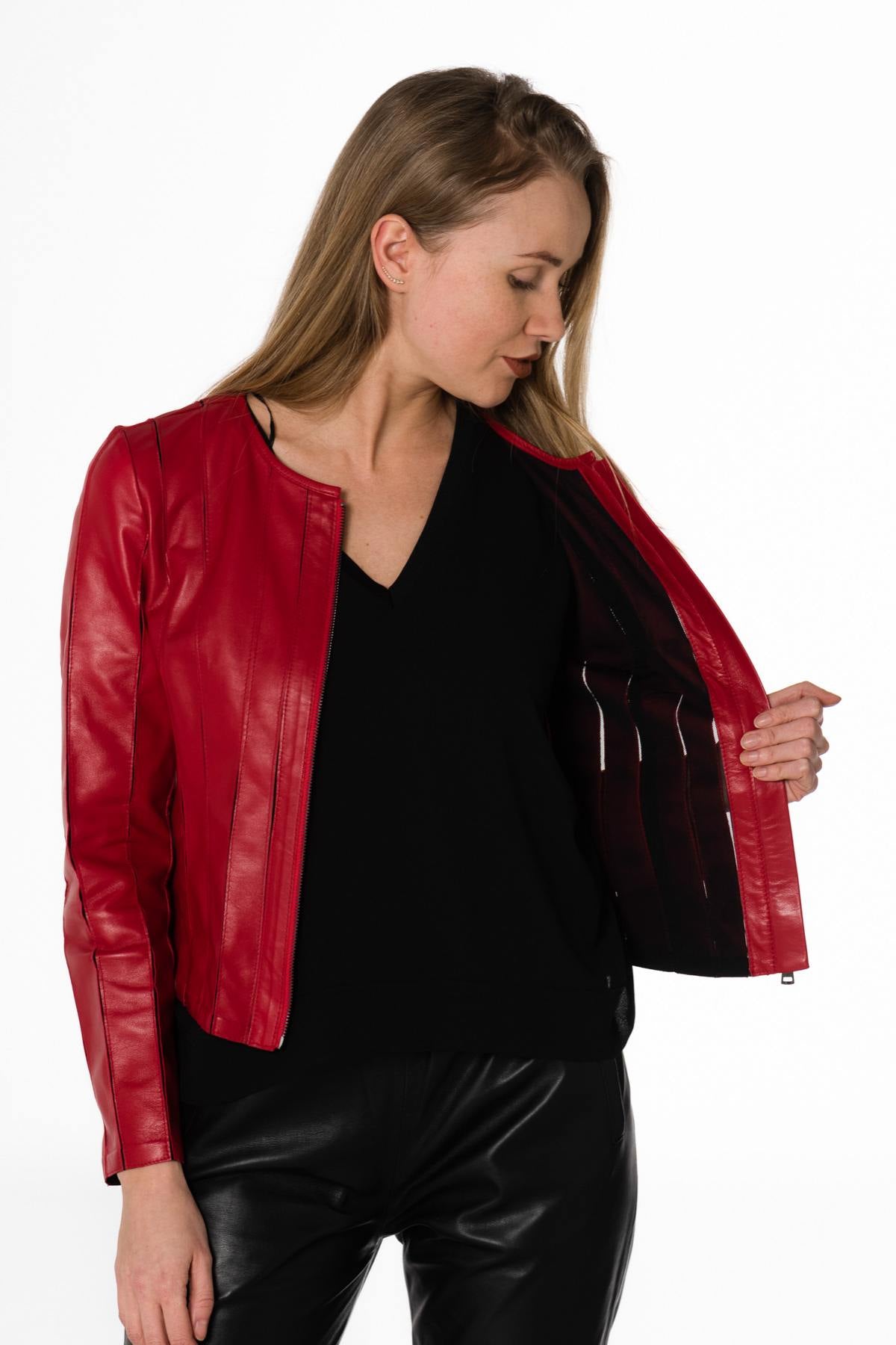 Chic red leather jacket - Image n°5