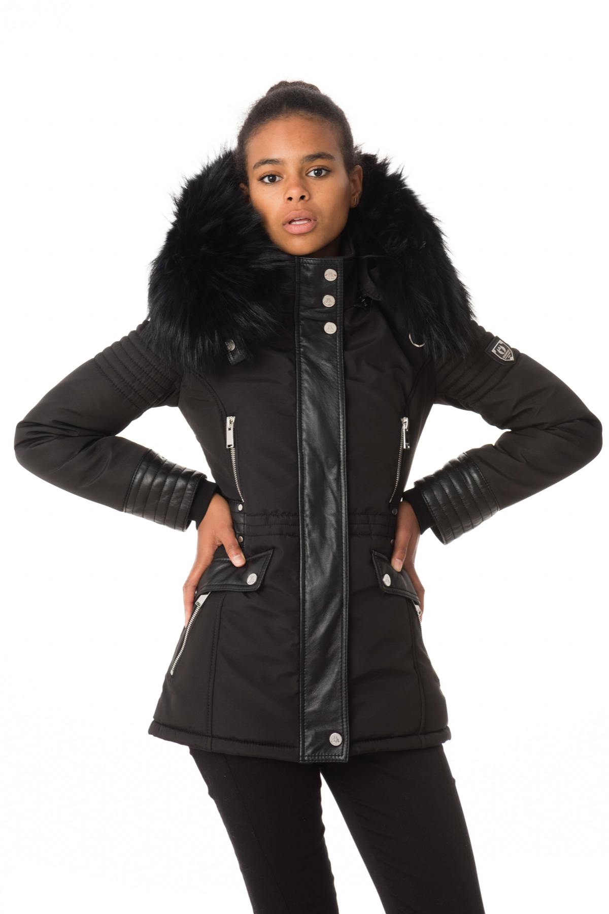 Black down jacket with black collar - Image n°5