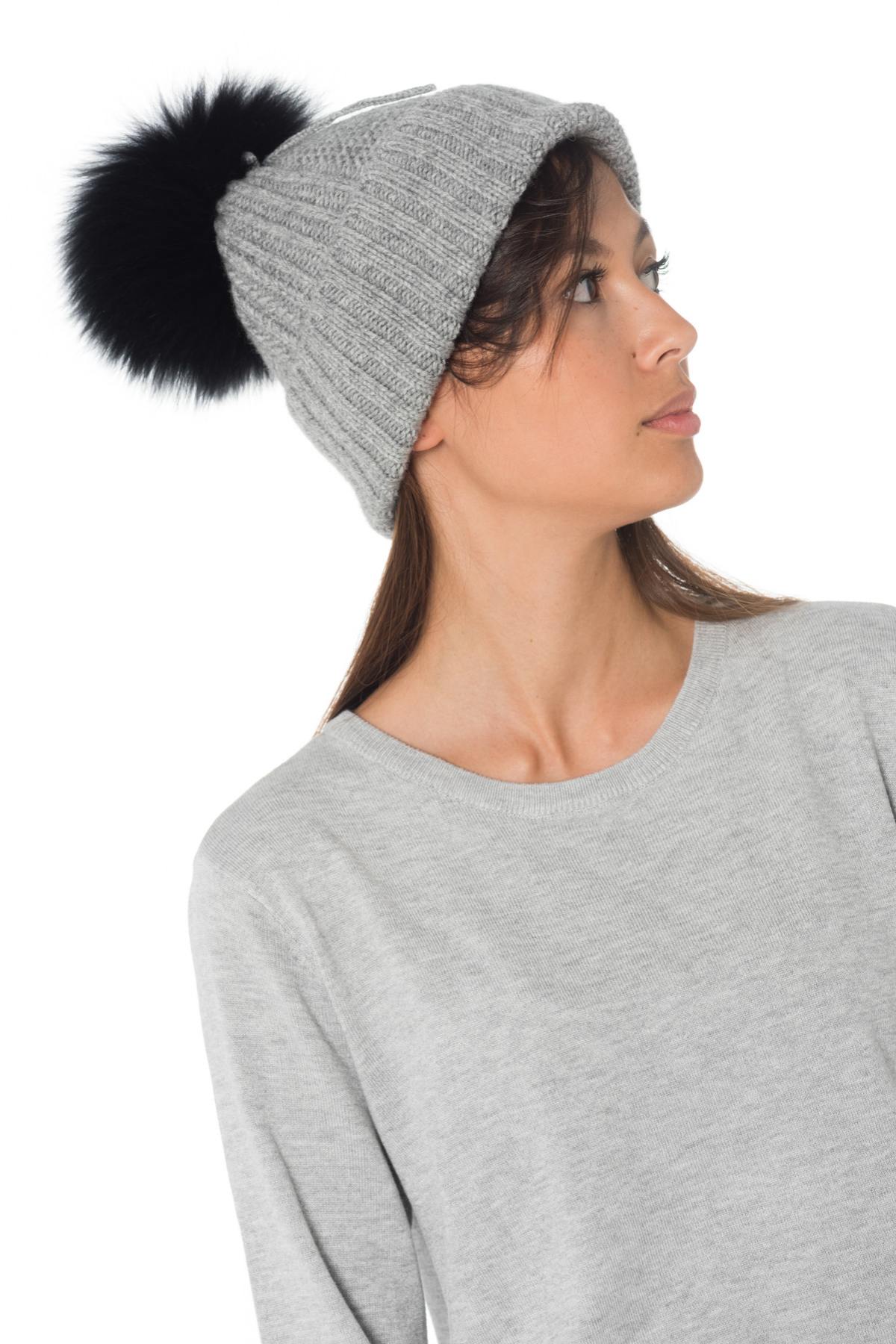 Dark gray beanie with raccon pompom - Image n°3