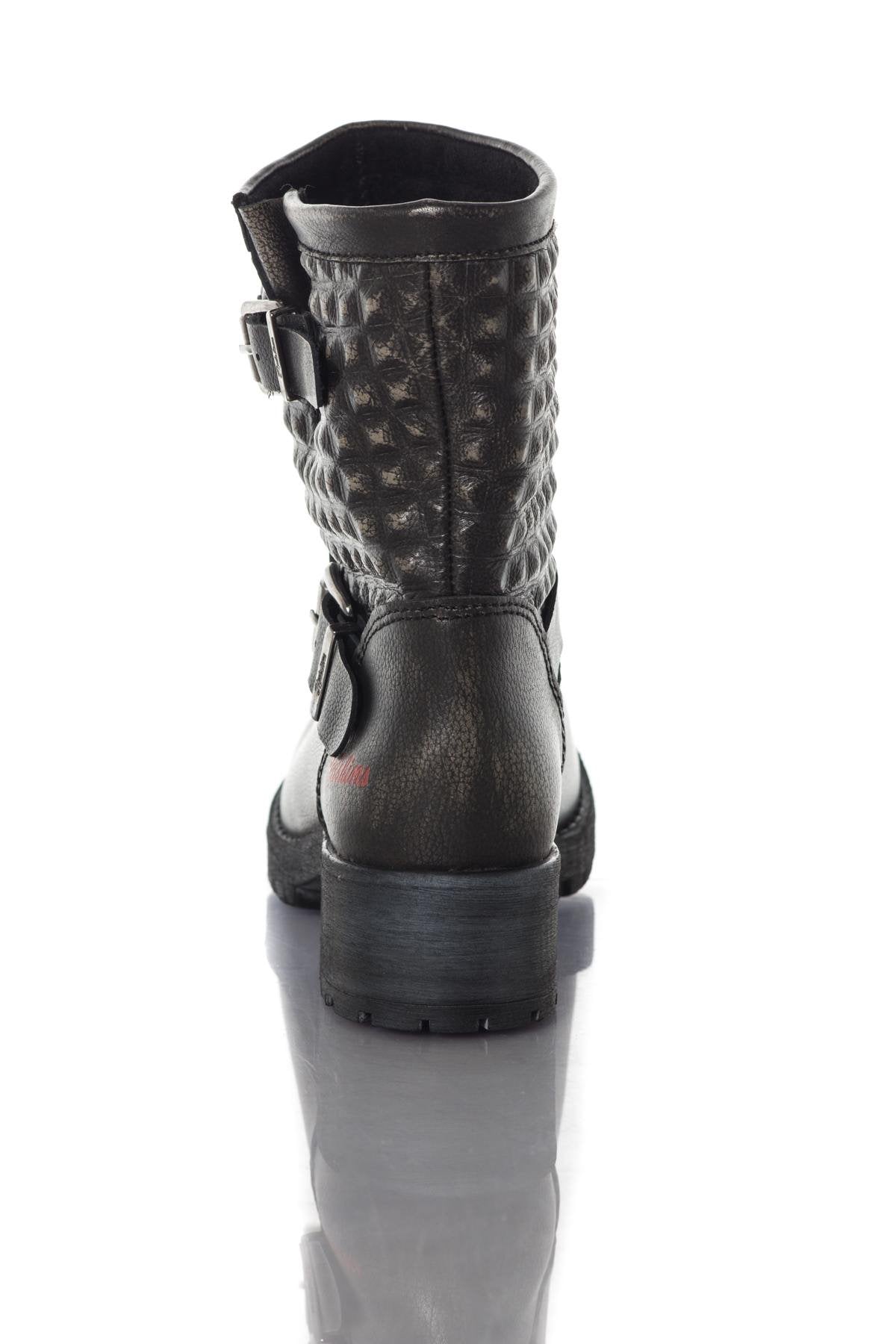  Leather boots with embossed studs - Image n°6