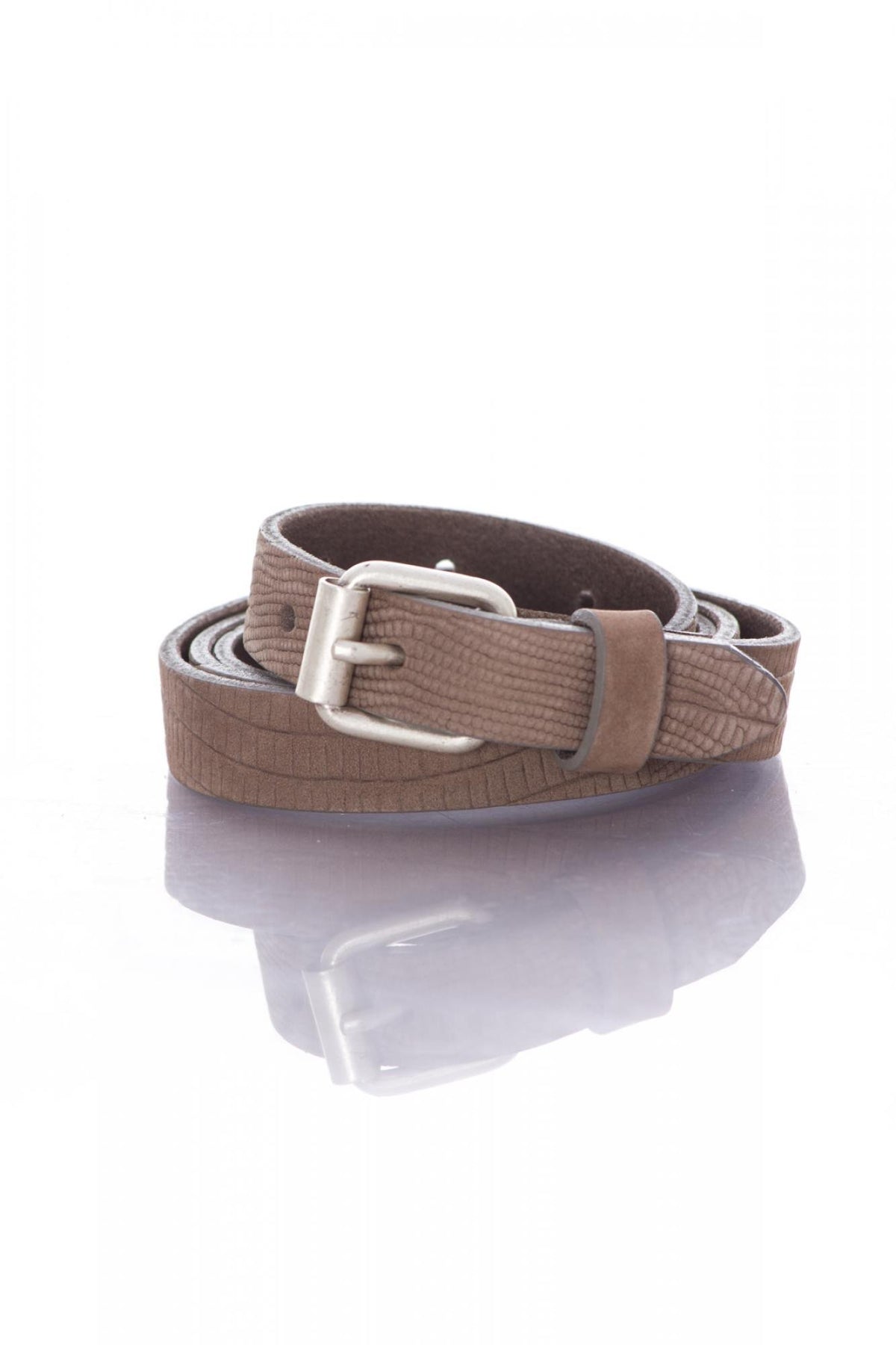 Thin leather belt for women - Image n°1