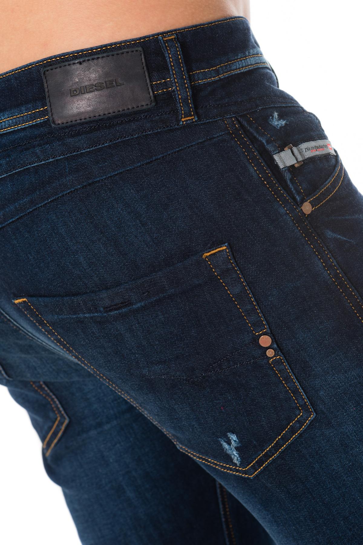 Diesel men's jeans in faded blue and aged effect - Image n°3