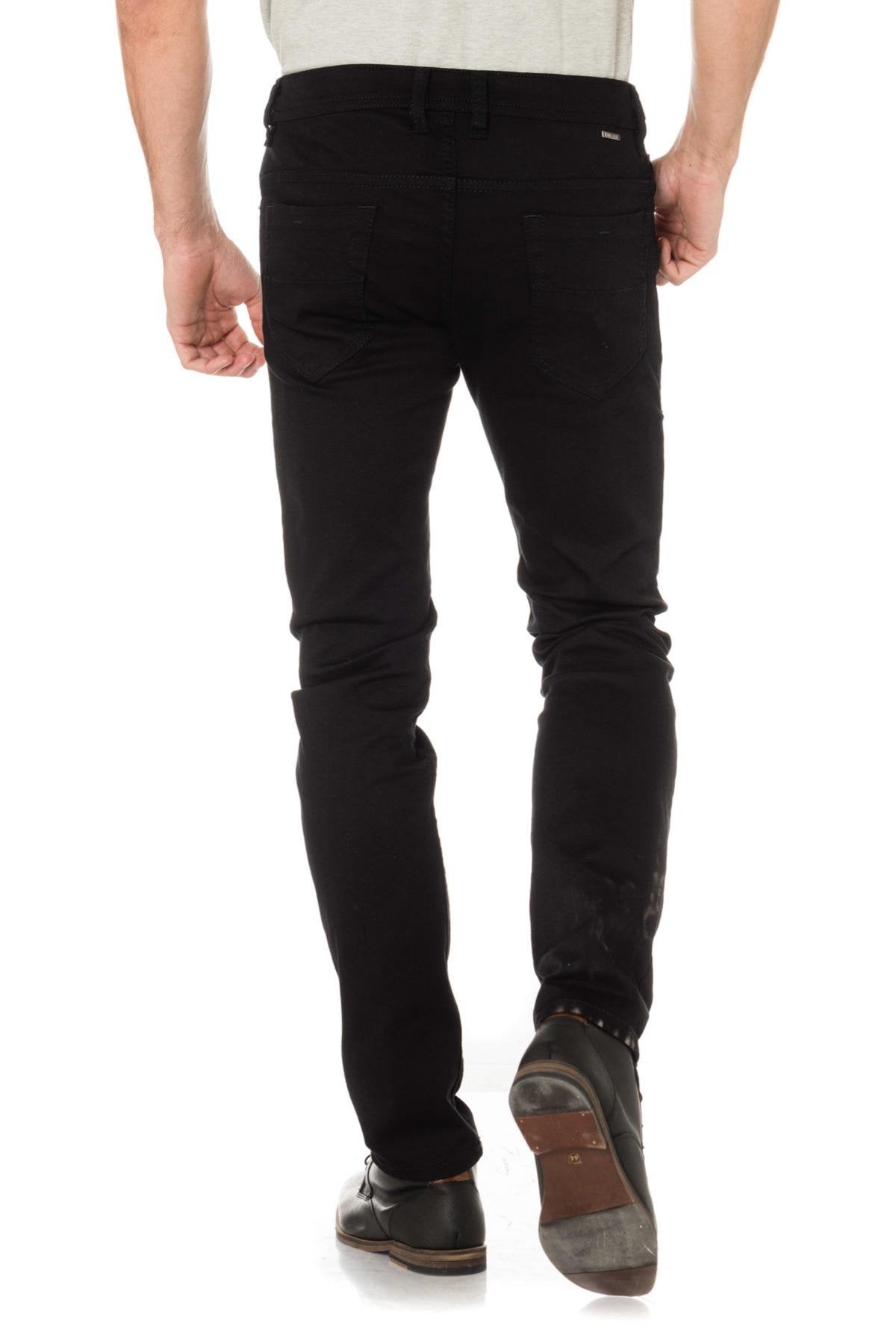 Classic and trendy black Diesel jeans for men - Image n°2