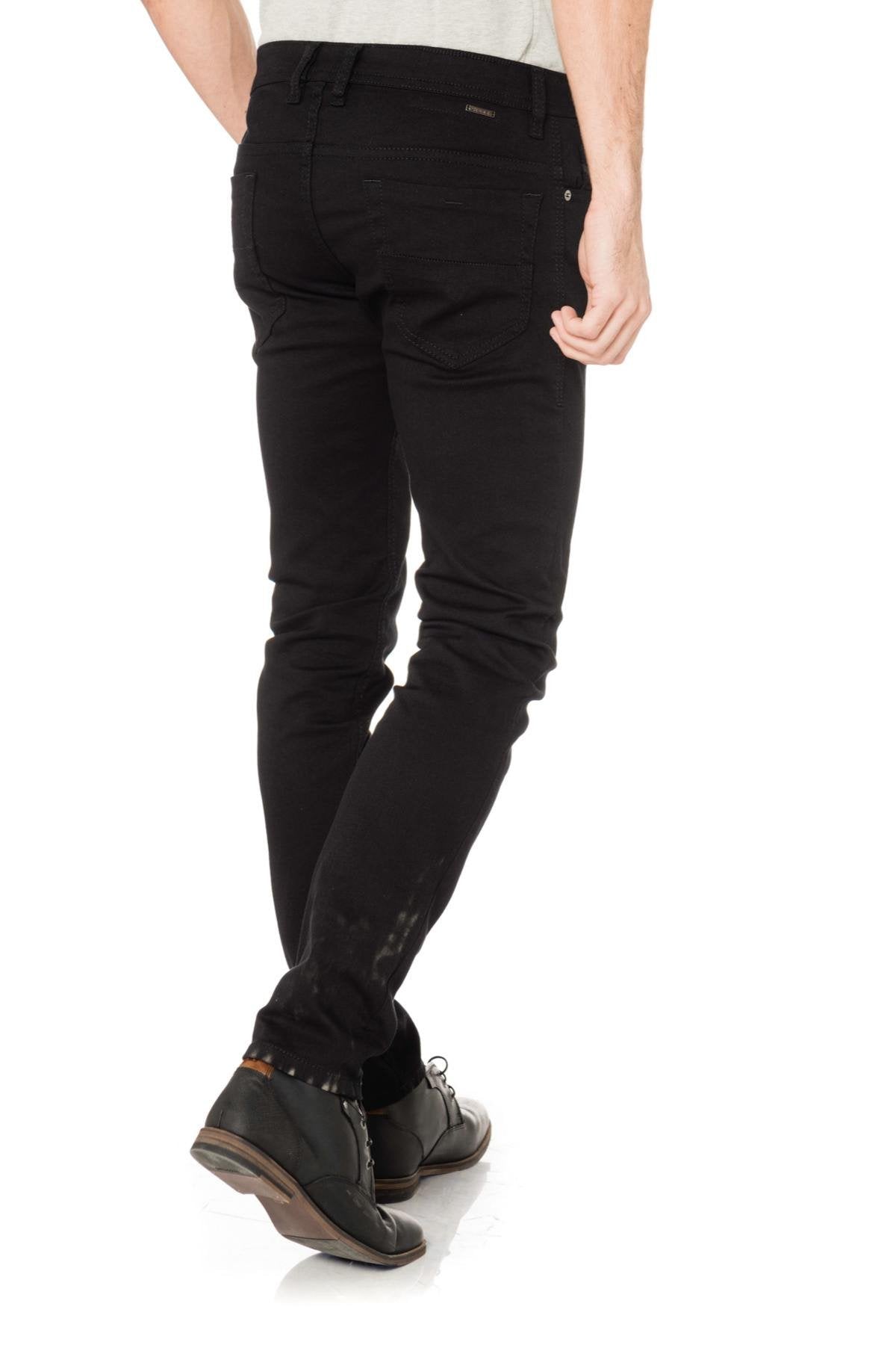 Classic and trendy black Diesel jeans for men - Image n°4