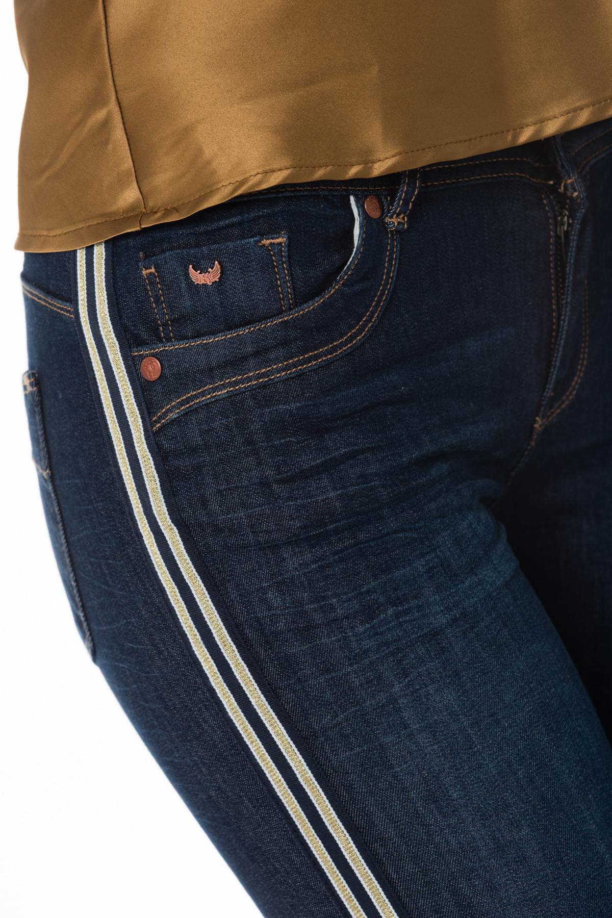 Dark blue skinny jeans with beige stripes - Image n°4