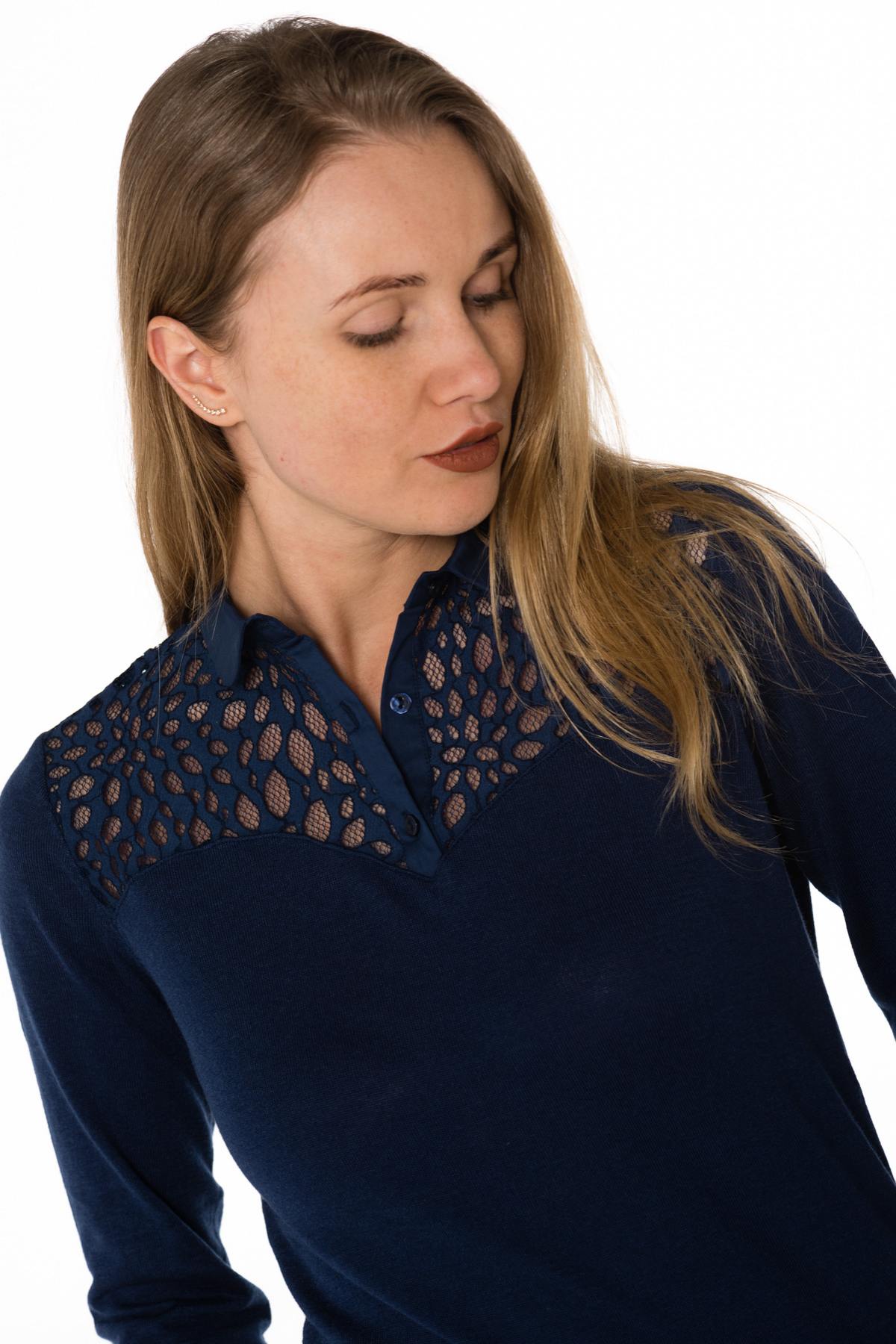 Women's thin sweater with lace - Image n°4