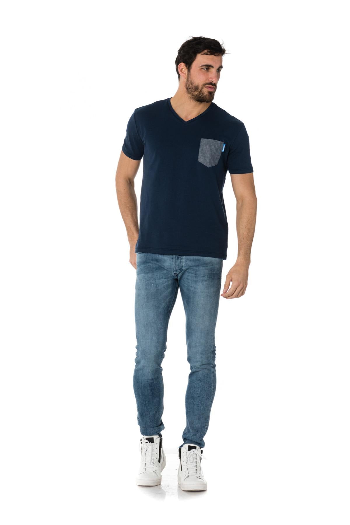 Blue t-shirt with denim effect pocket - Image n°2