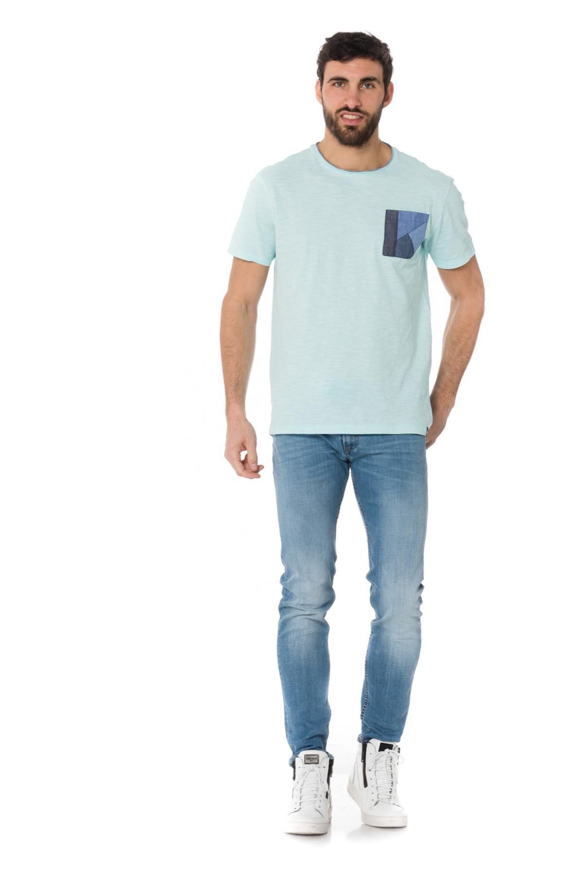 Sky blue t-shirt with sewn chest pocket - Image n°2