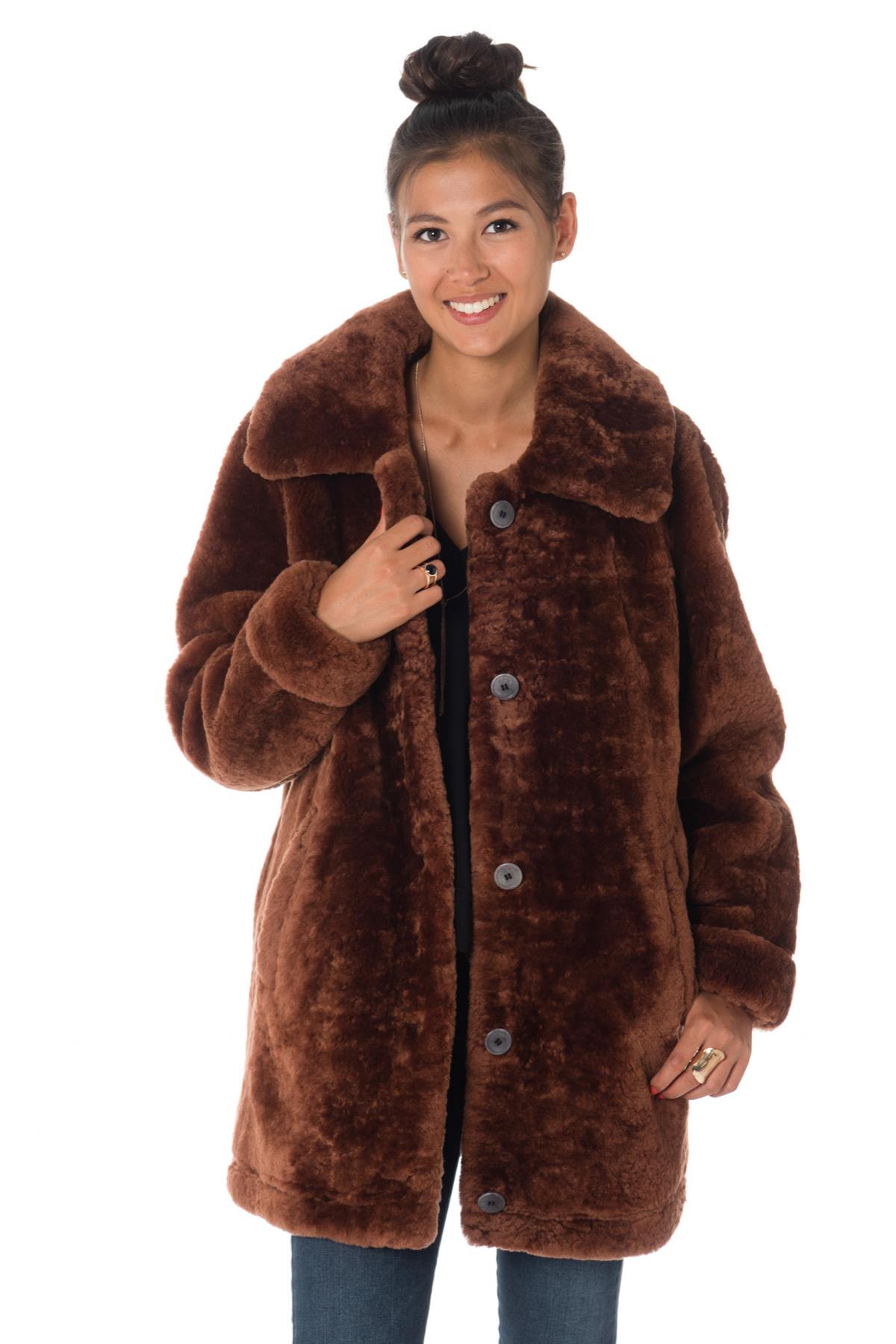 Rust-colored sheep fur coat - Image n°3