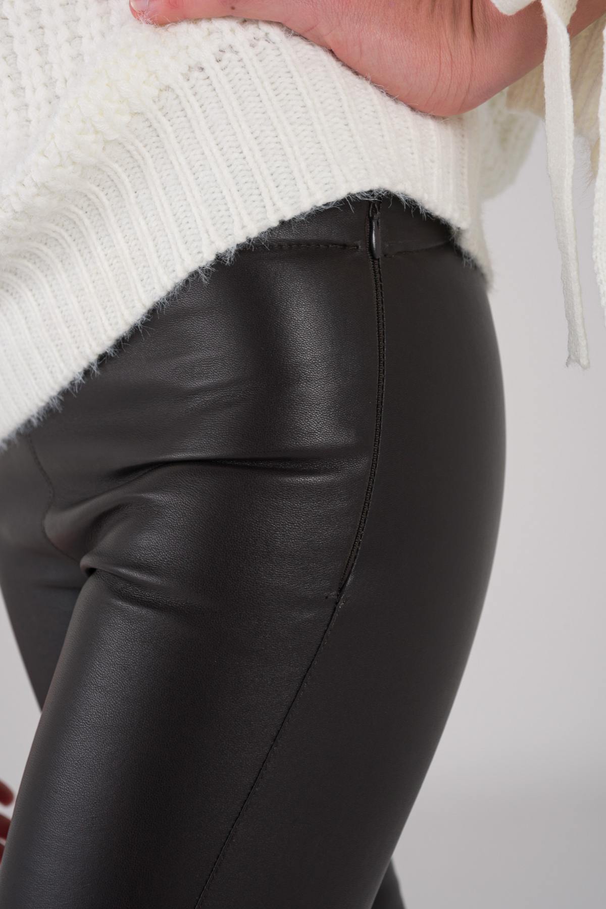 Oakwood leggings in brown sheepskin leather - Image n°4