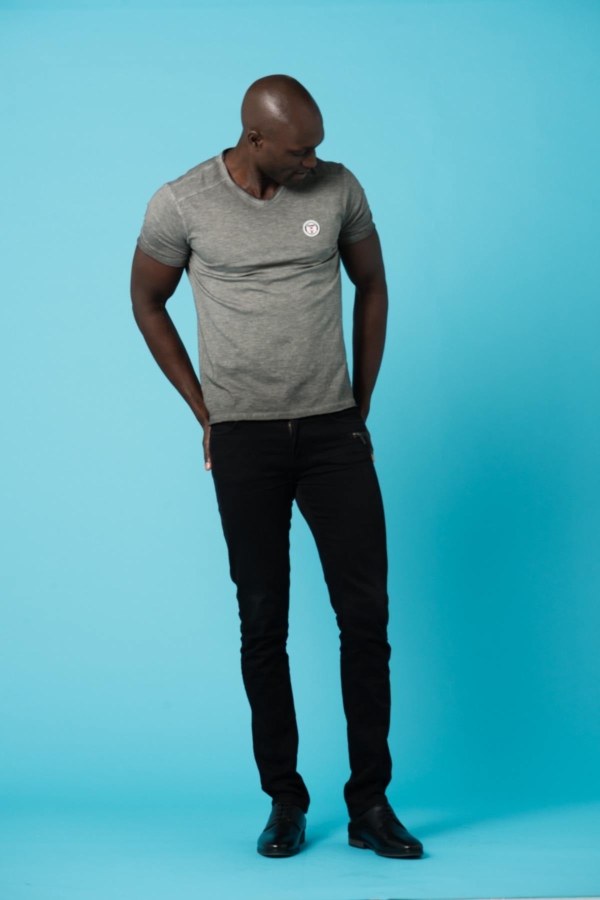 Men's gray straight-cut T-shirt - Image n°2