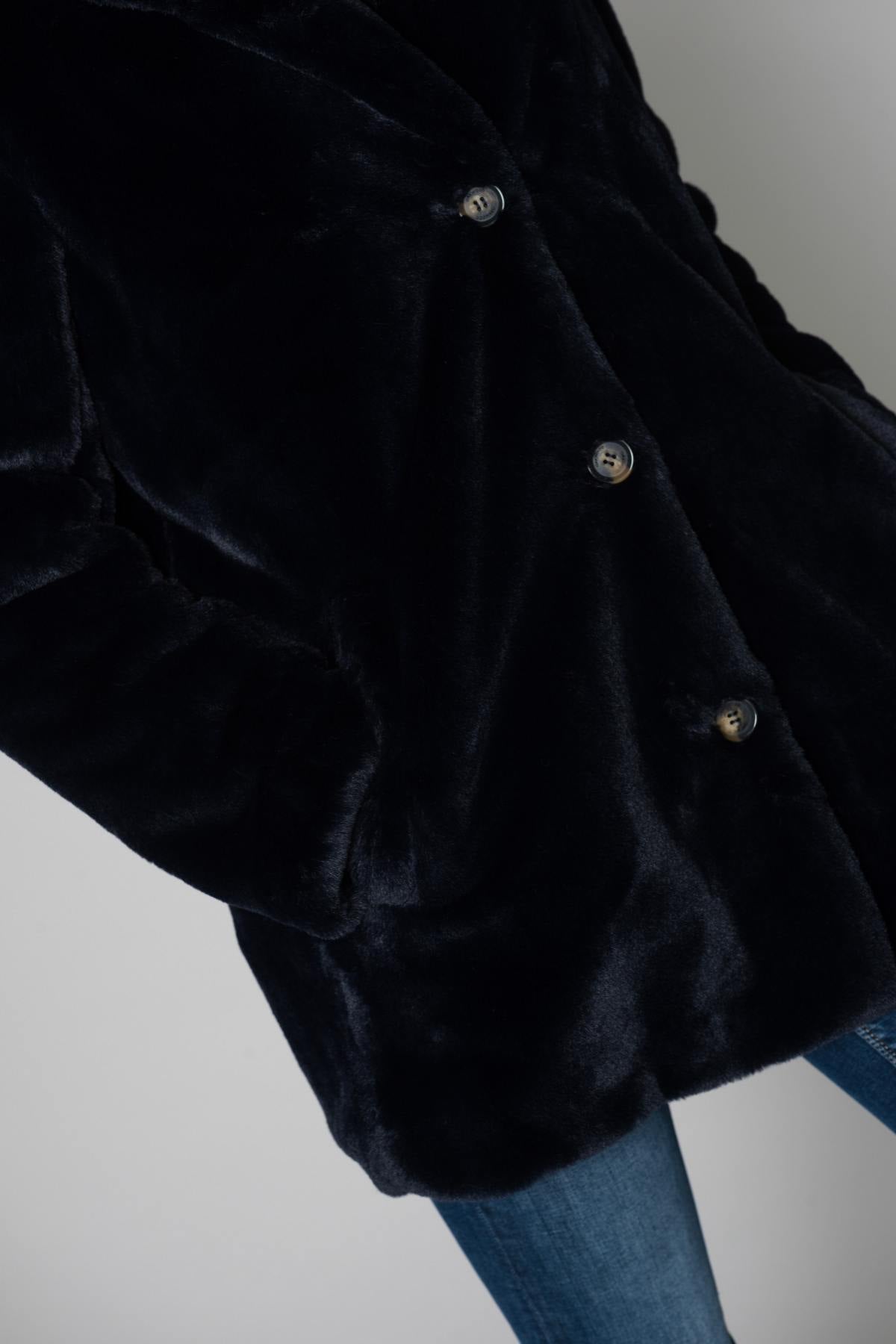 Navy blue faux fur coat - Image n°7