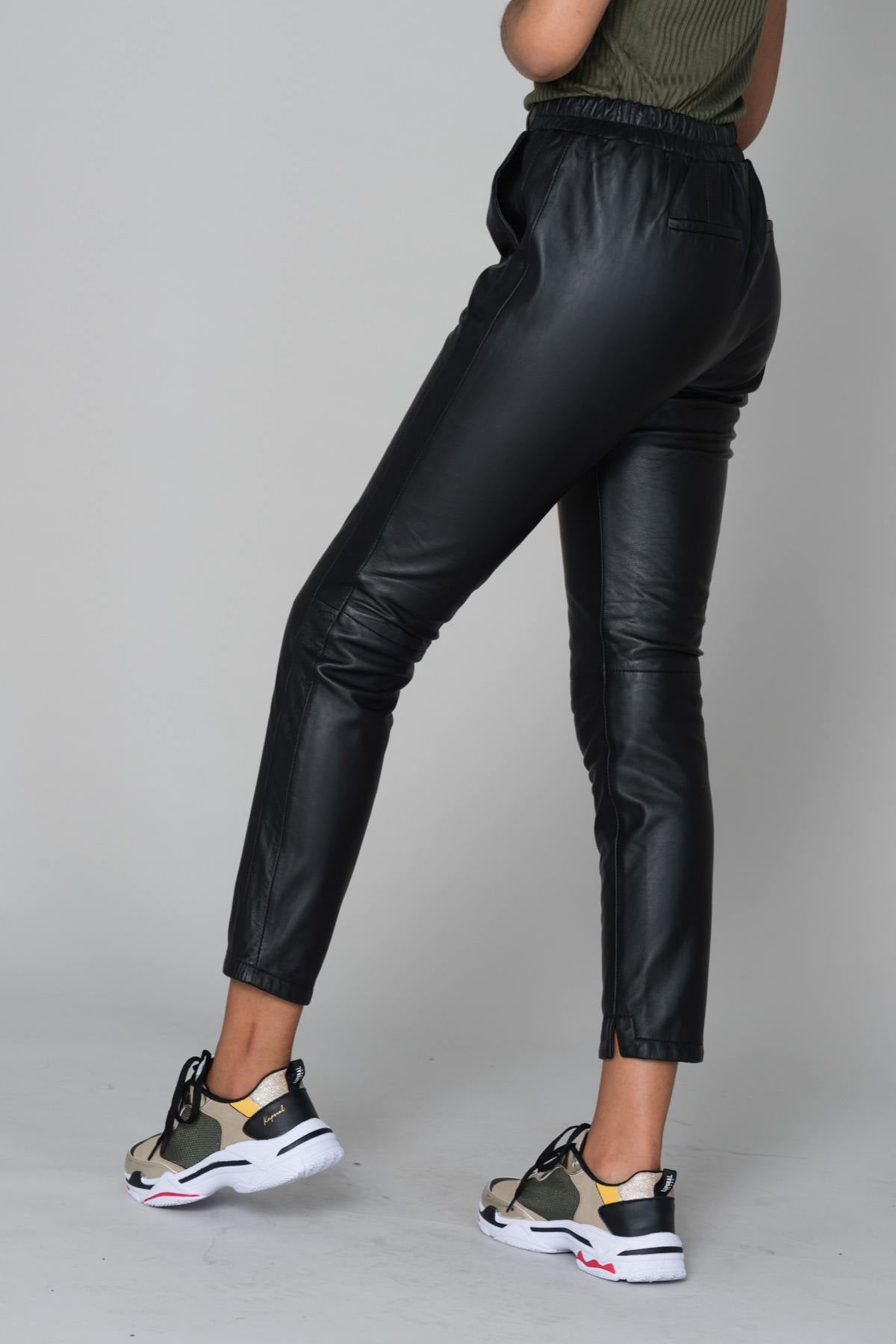 Women's black leather pants - Image n°2