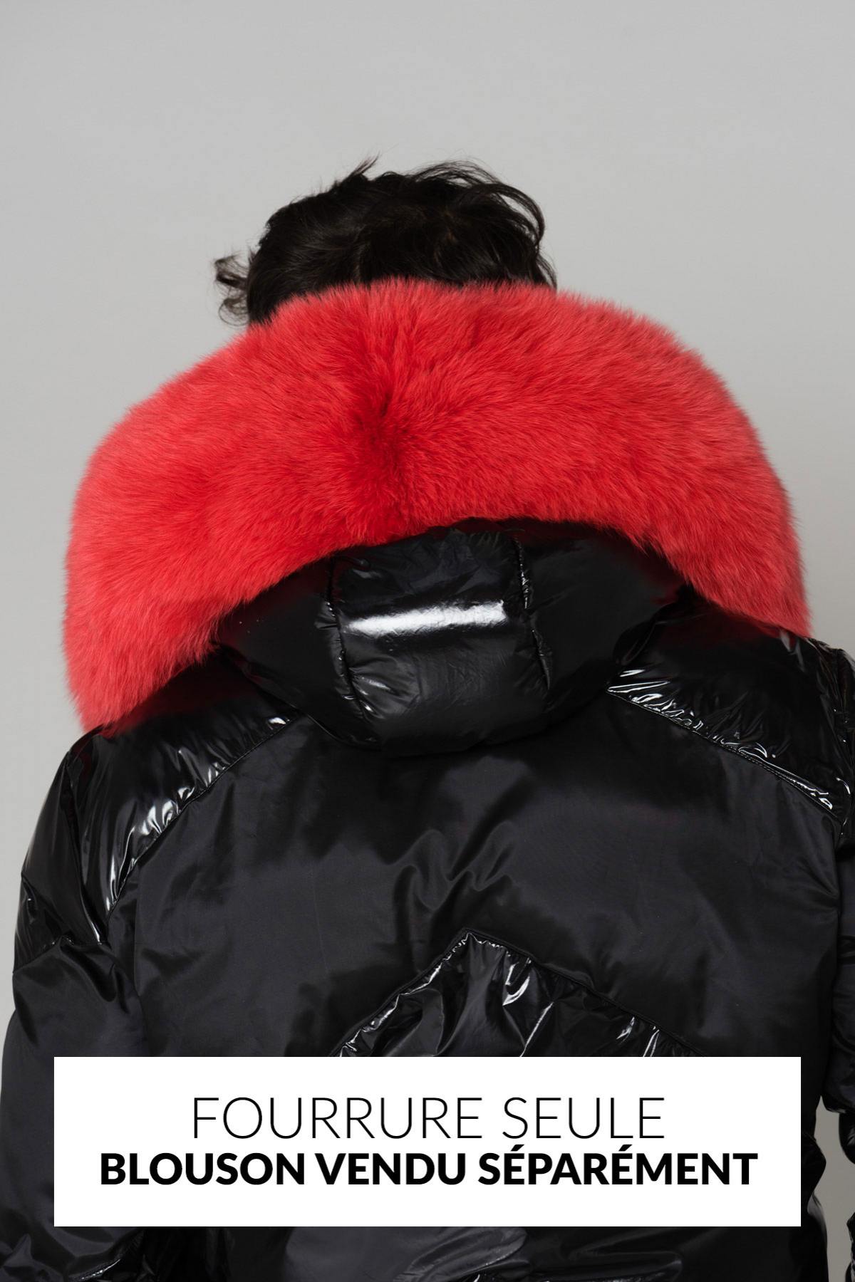 Red fur collar - Image n°2