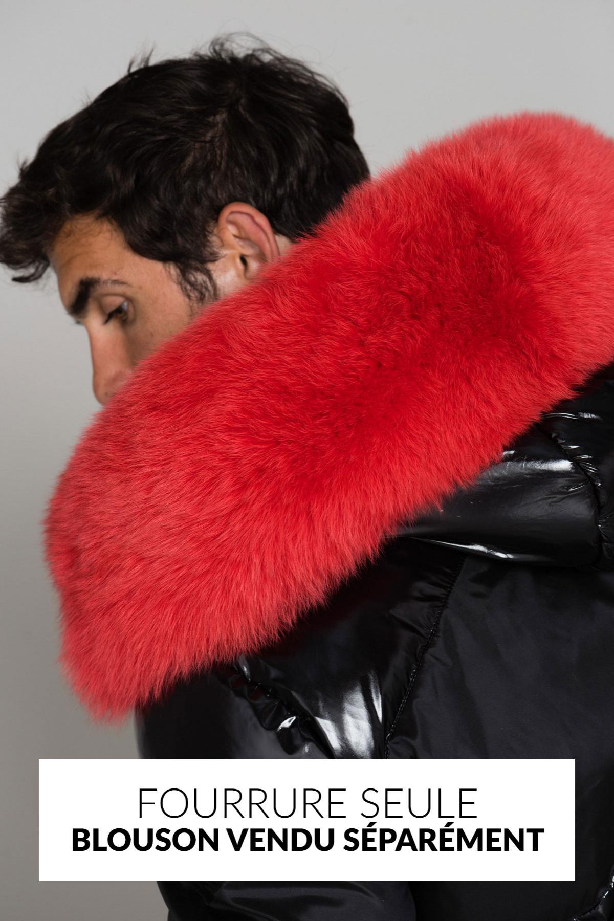 Red fur collar - Image n°3