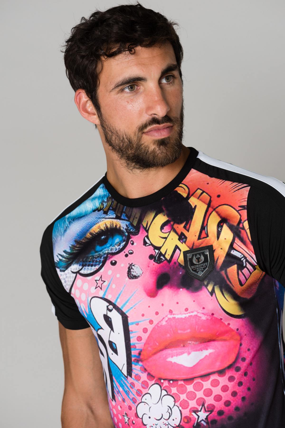 Colorful trendy T-shirt - Image n°1