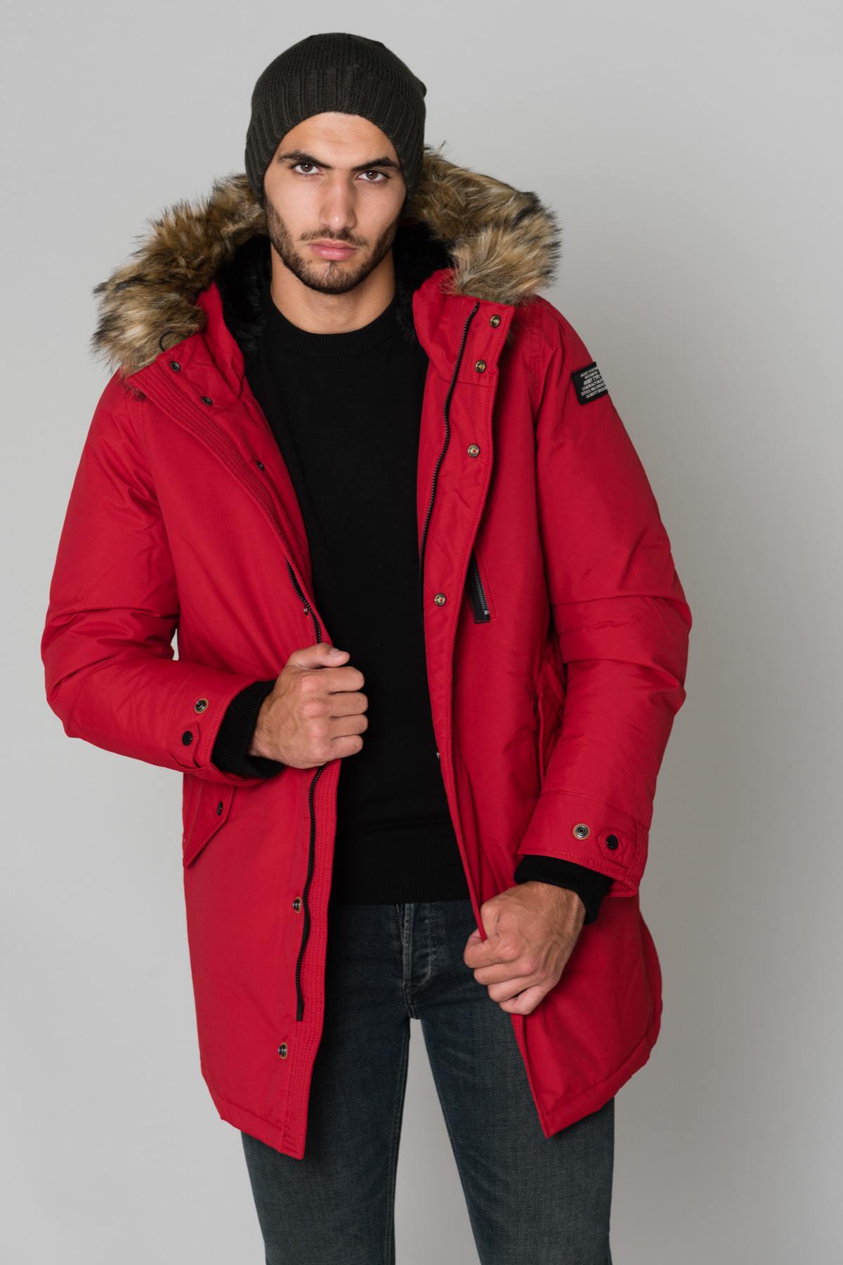 Mid-length red parka - Image n°3