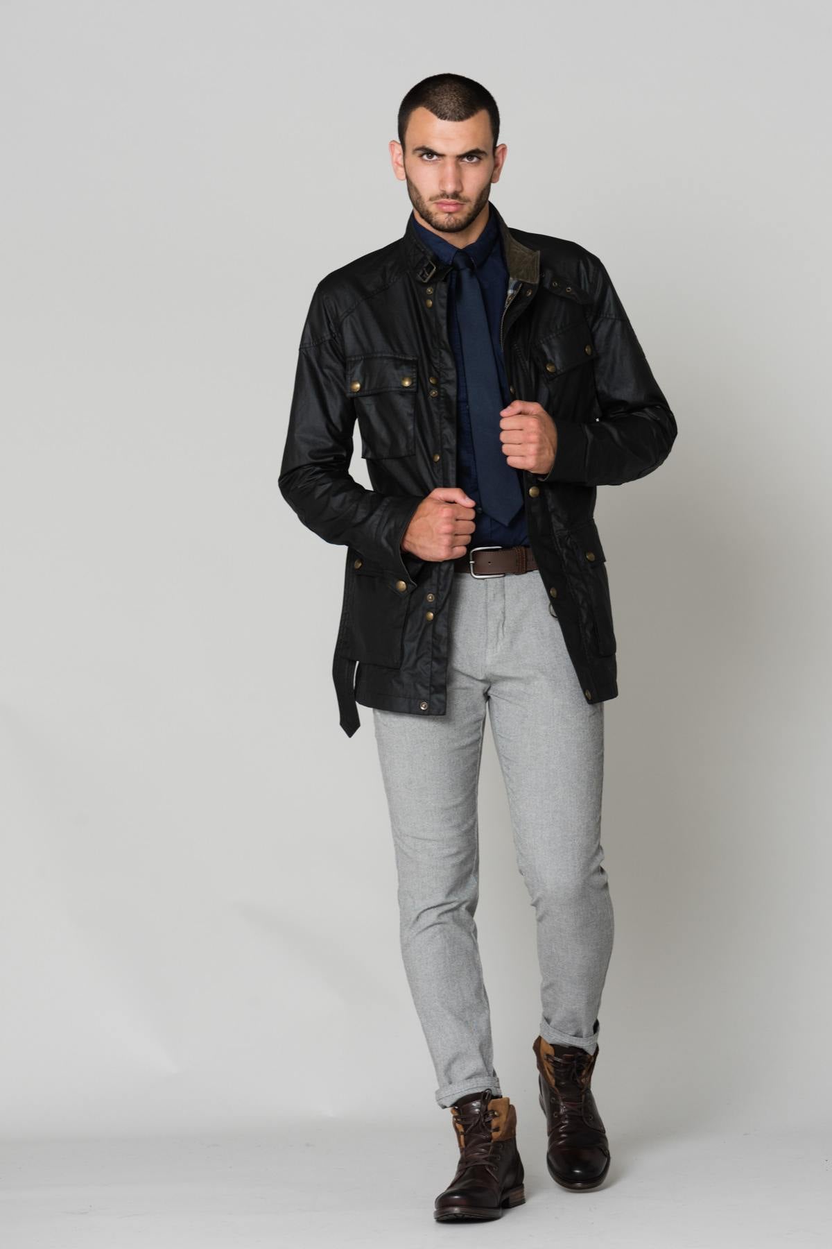 Mid-length black jacket - Image n°1