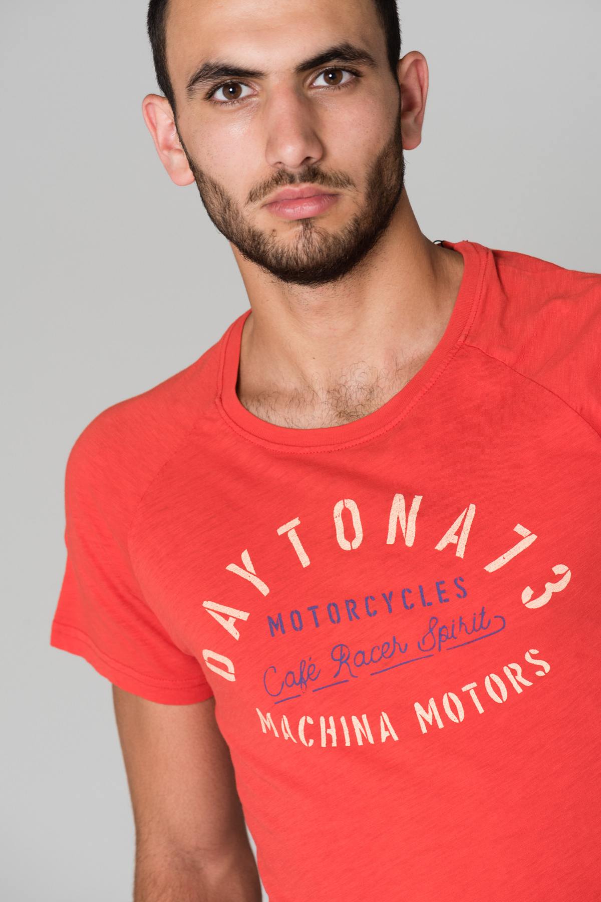 Red short-sleeved T-shirt - Image n°5