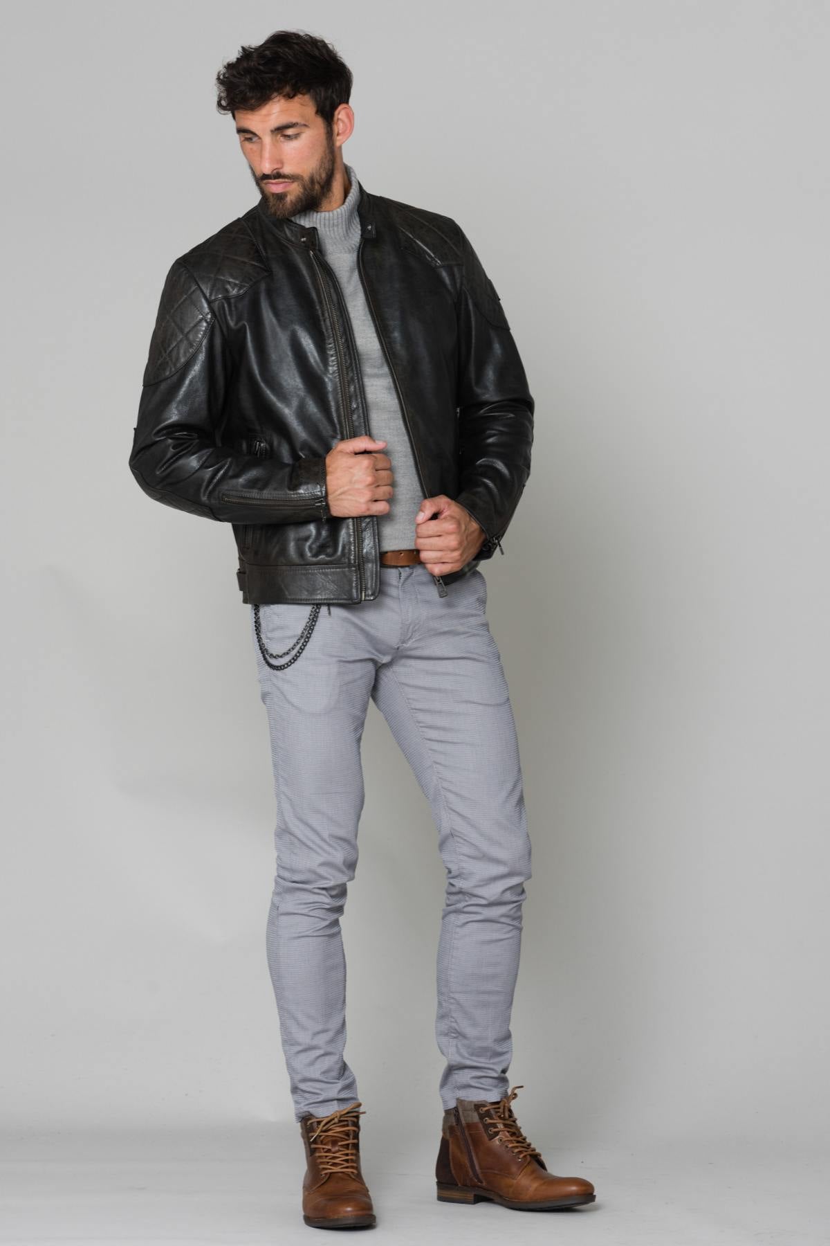 Black calfskin leather jacket - Image n°3