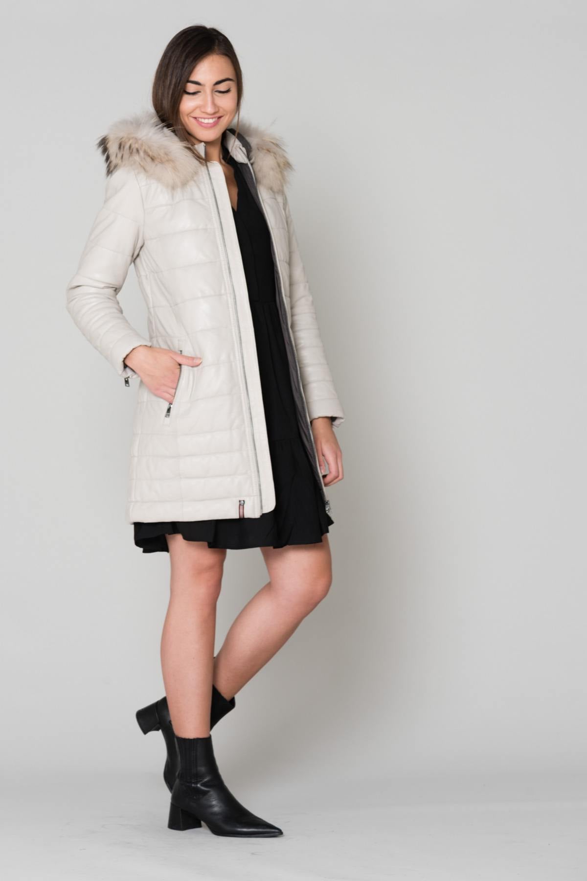 Women's long beige down jacket - Image n°5