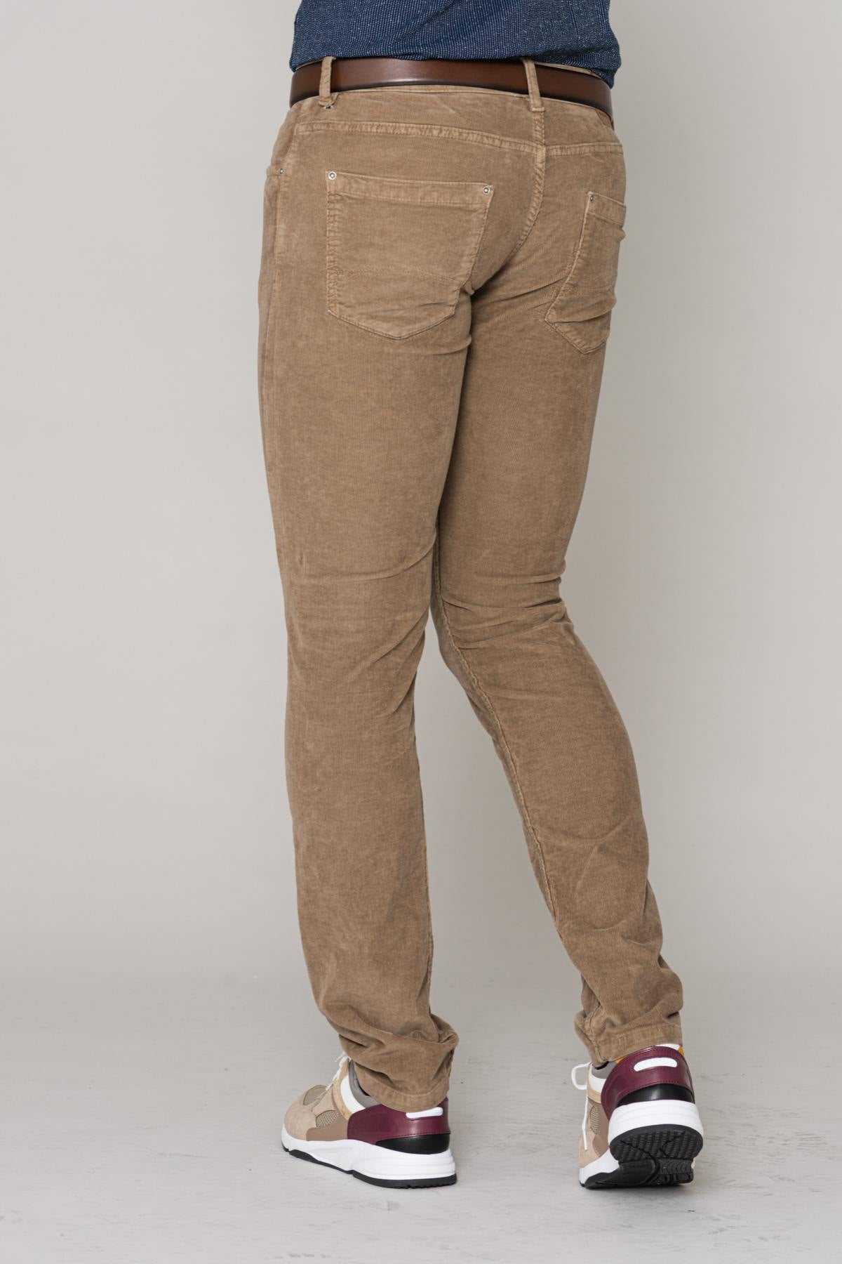 Men's dark beige velvet pants - Image n°4