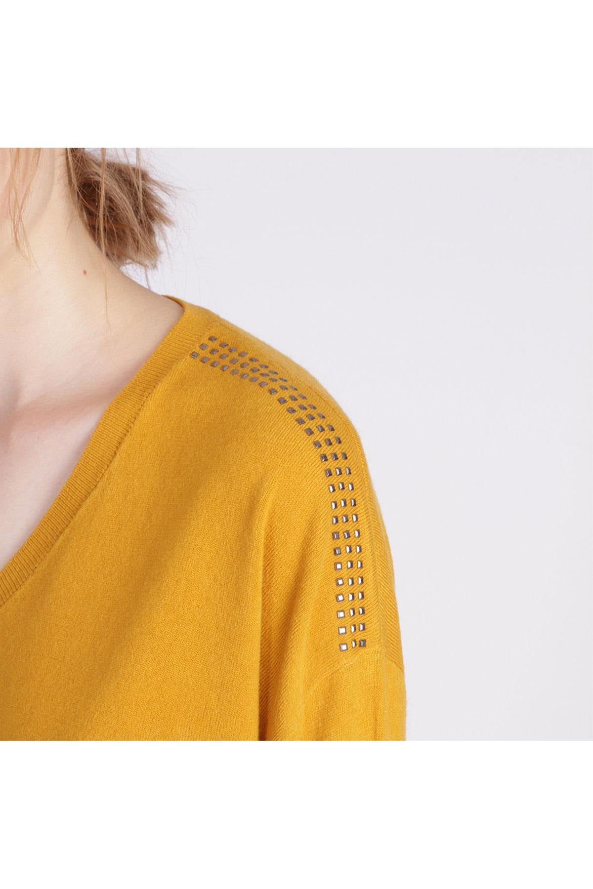 Loose cut yellow sweater - Image n°4