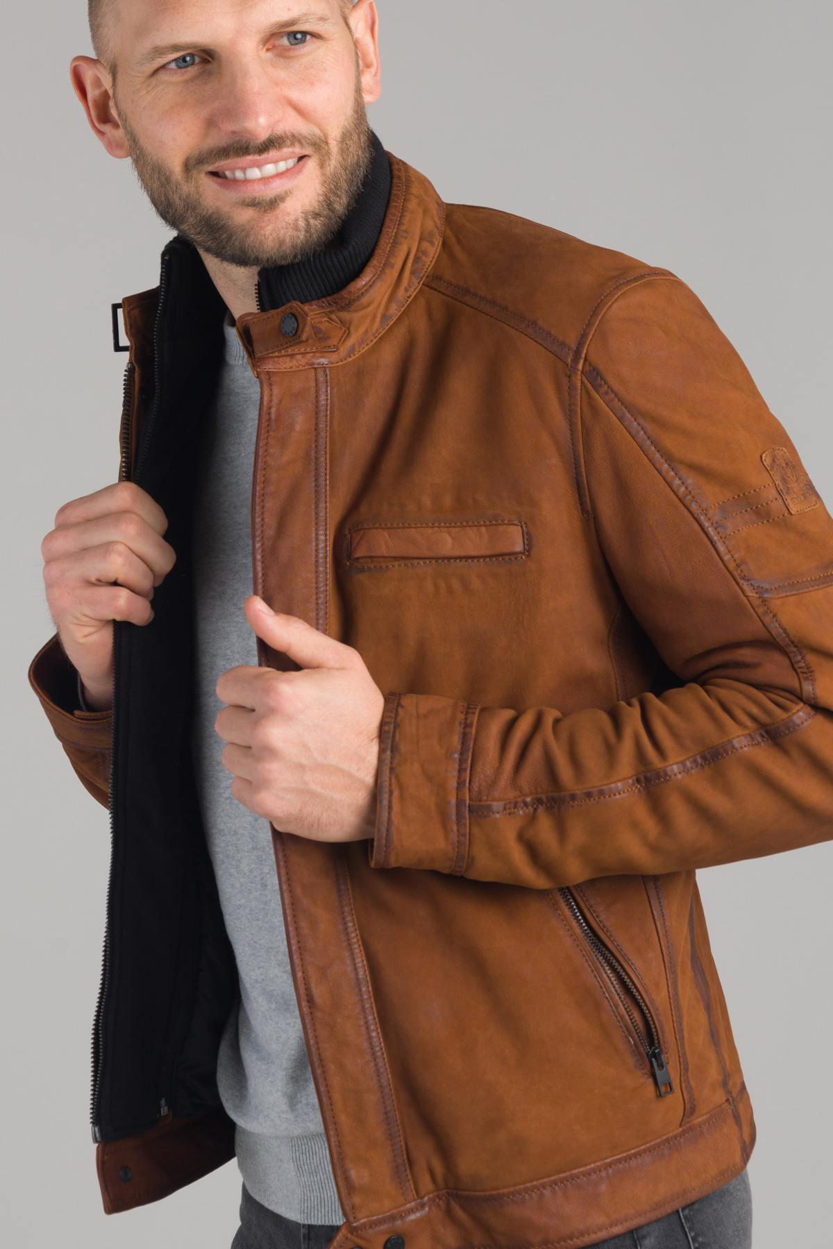 Nubuck sheepskin leather jacket - Image n°1