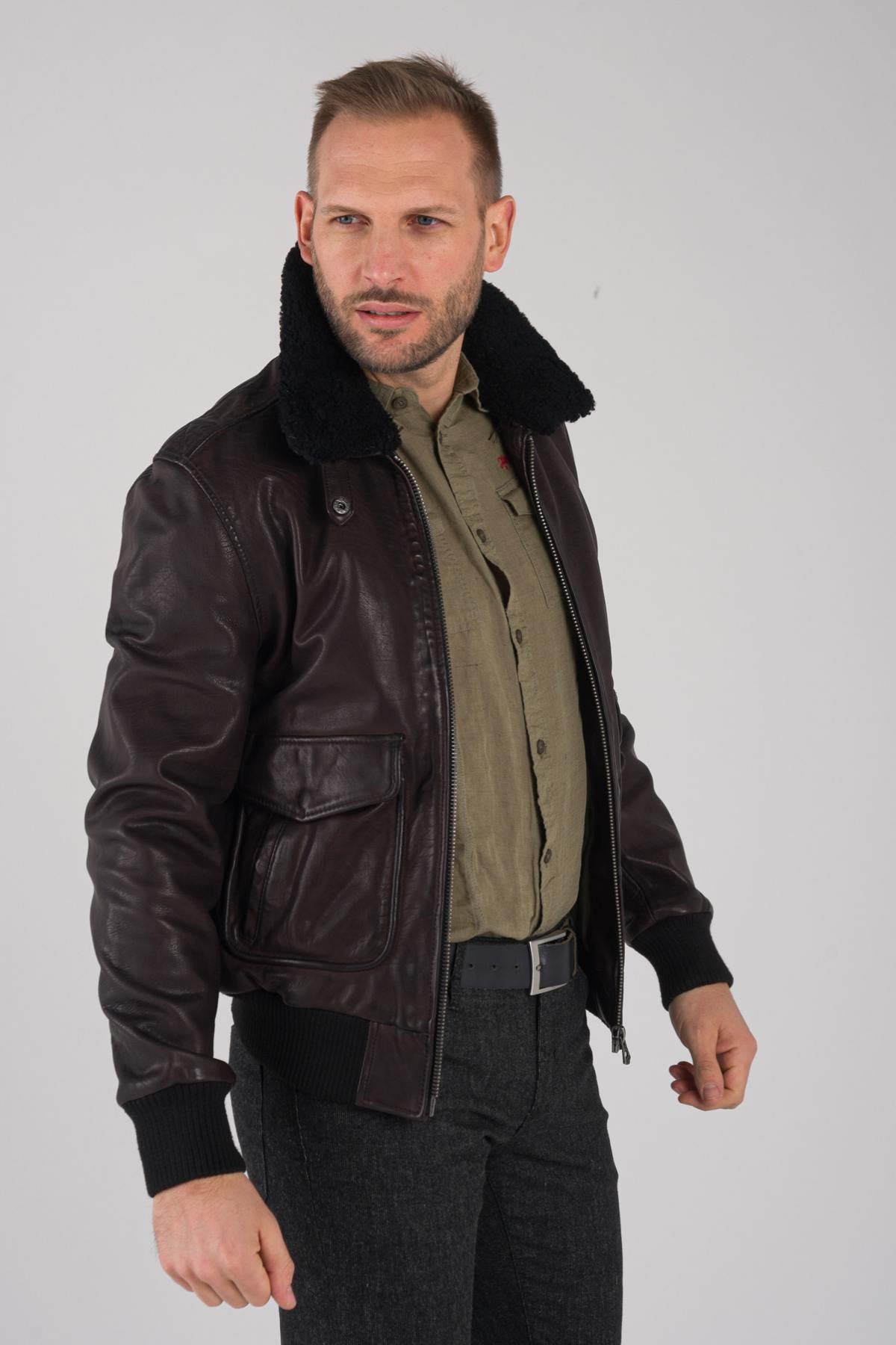 Brown pilot jacket - Image n°3