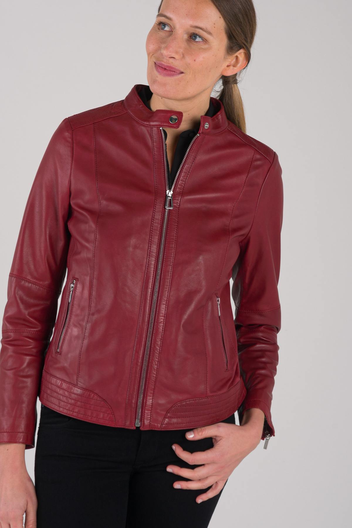 Plus size red leather jacket - Image n°4