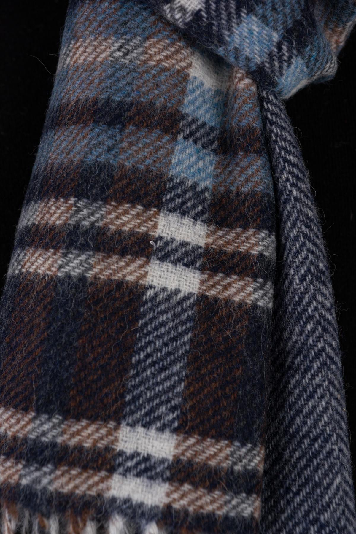 Navy blue checked scarf - Image n°2