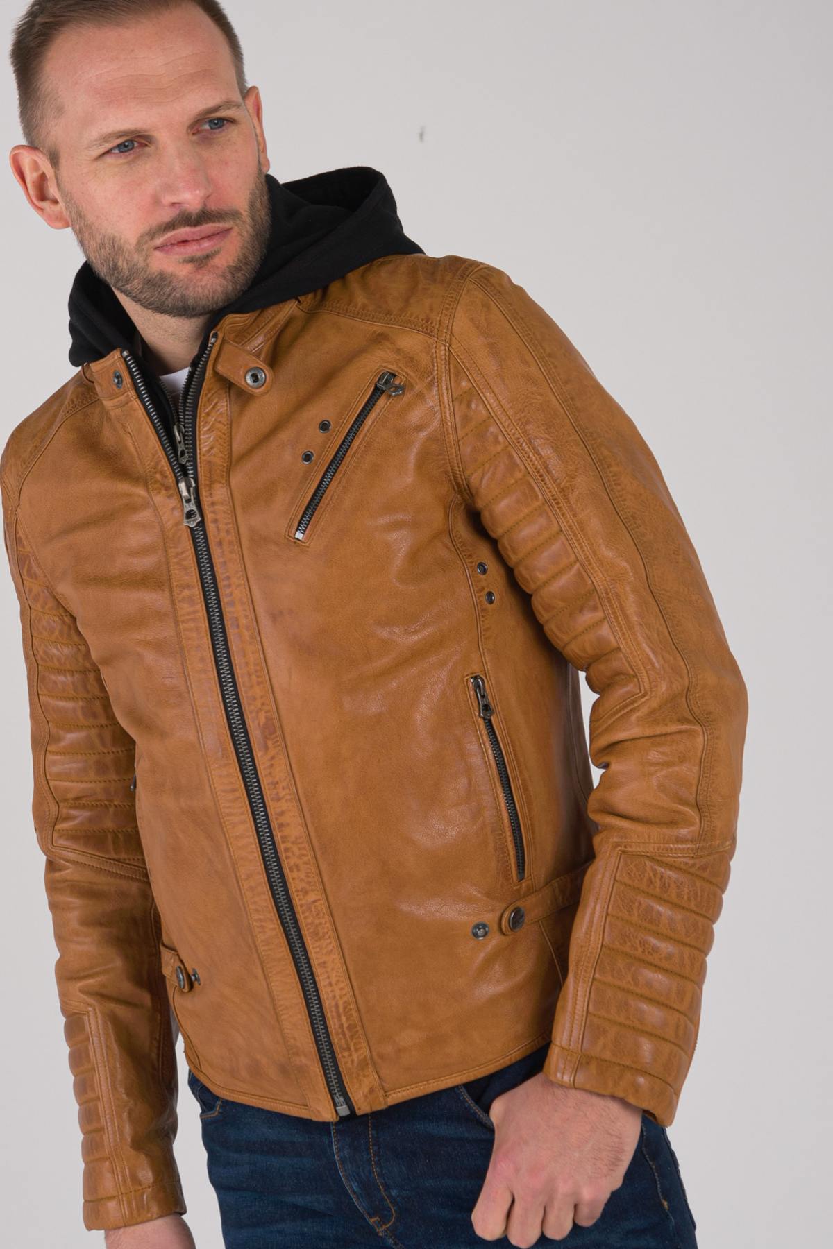 Cognac leather jacket with black hood - Image n°3