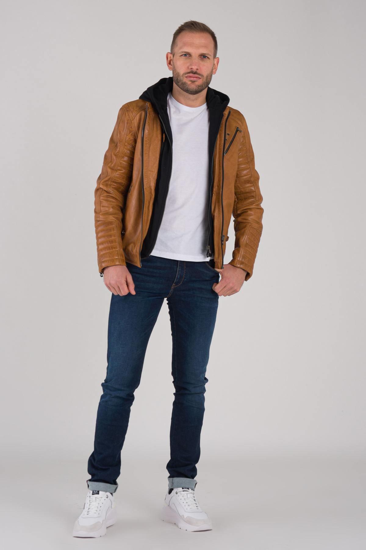 Cognac leather jacket with black hood - Image n°2