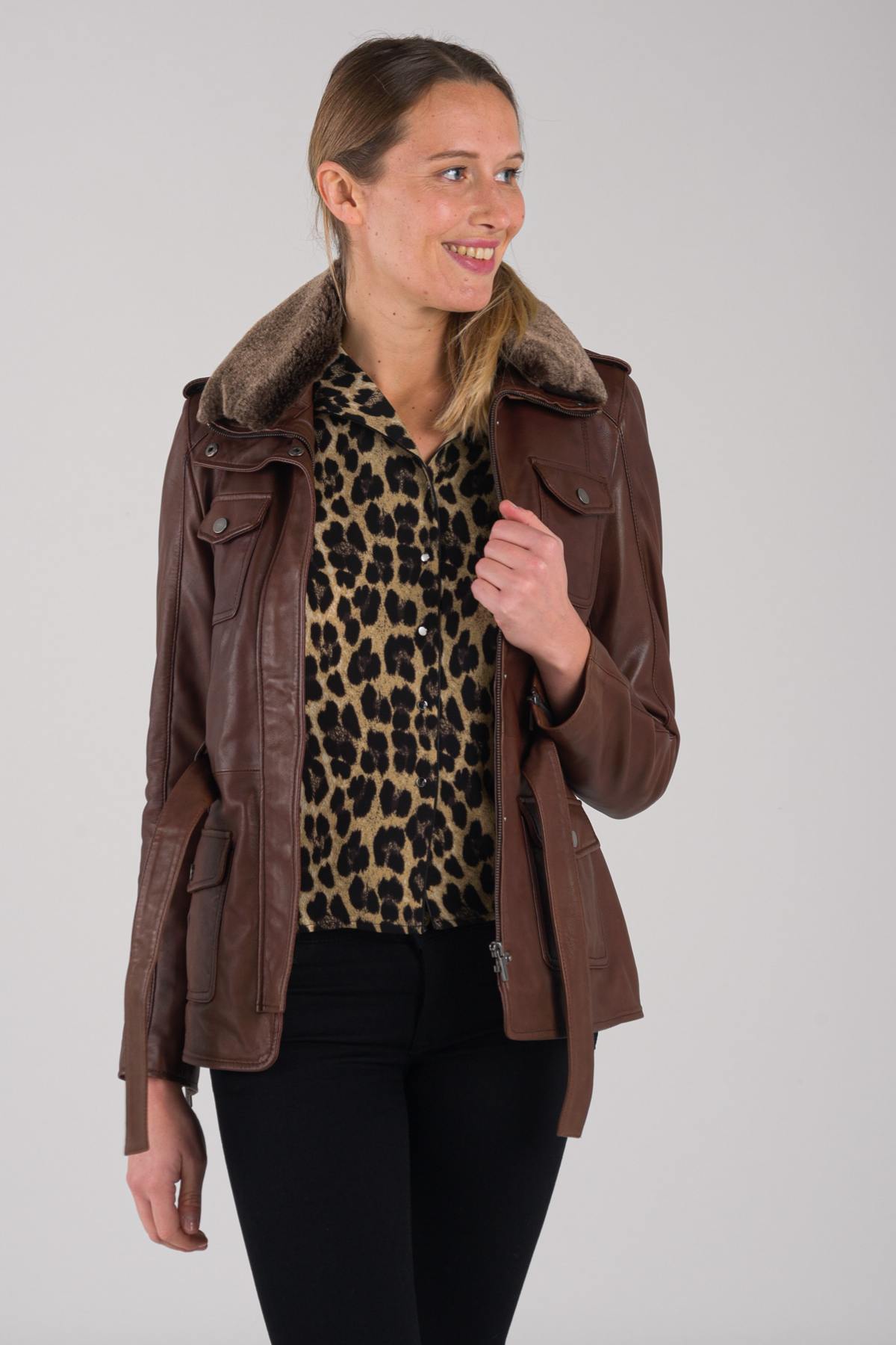 Brown leather safari jacket - Image n°3