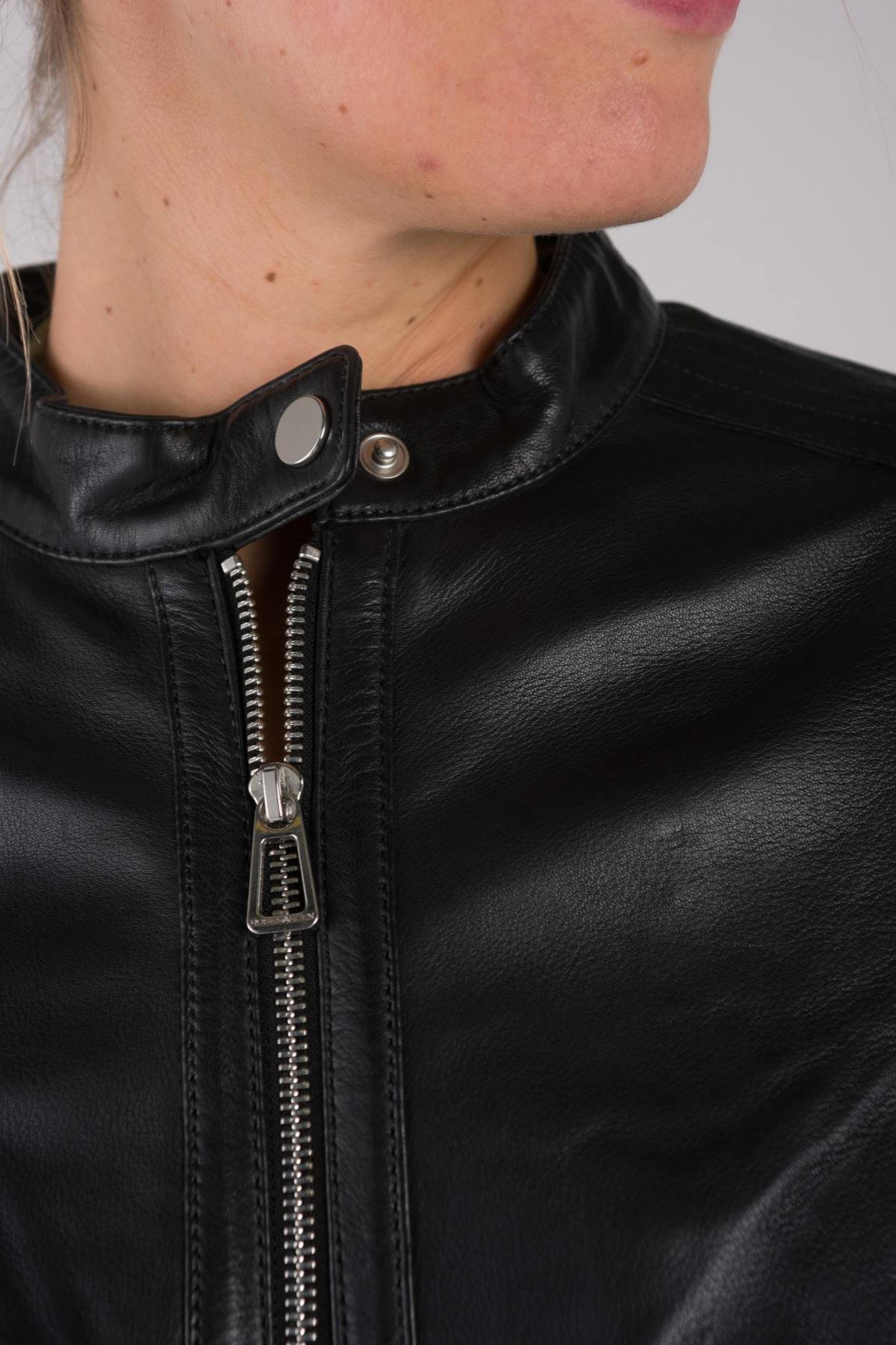 Classic black leather jacket - Image n°6