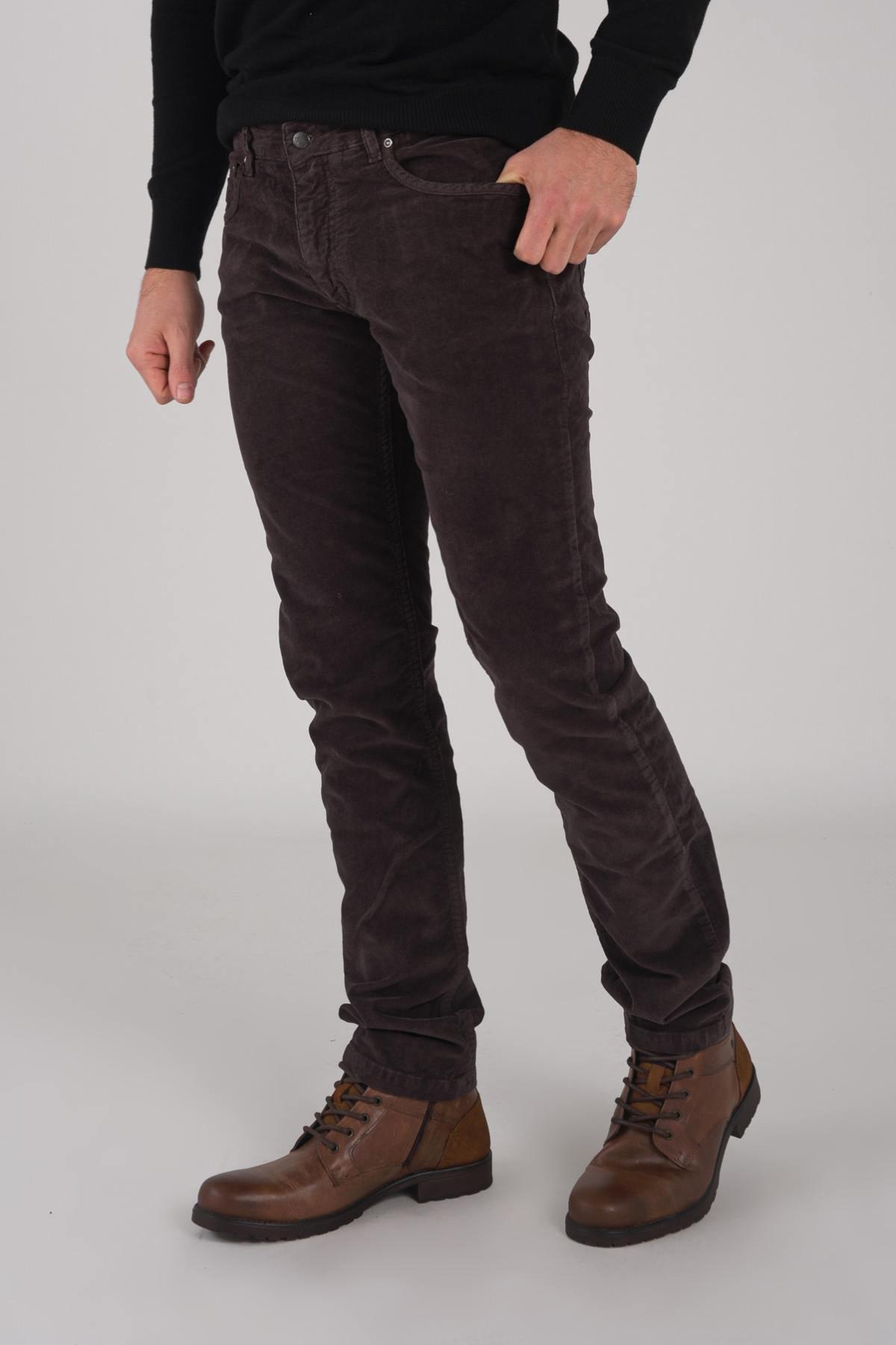 Gray brown velvet jeans - Image n°1