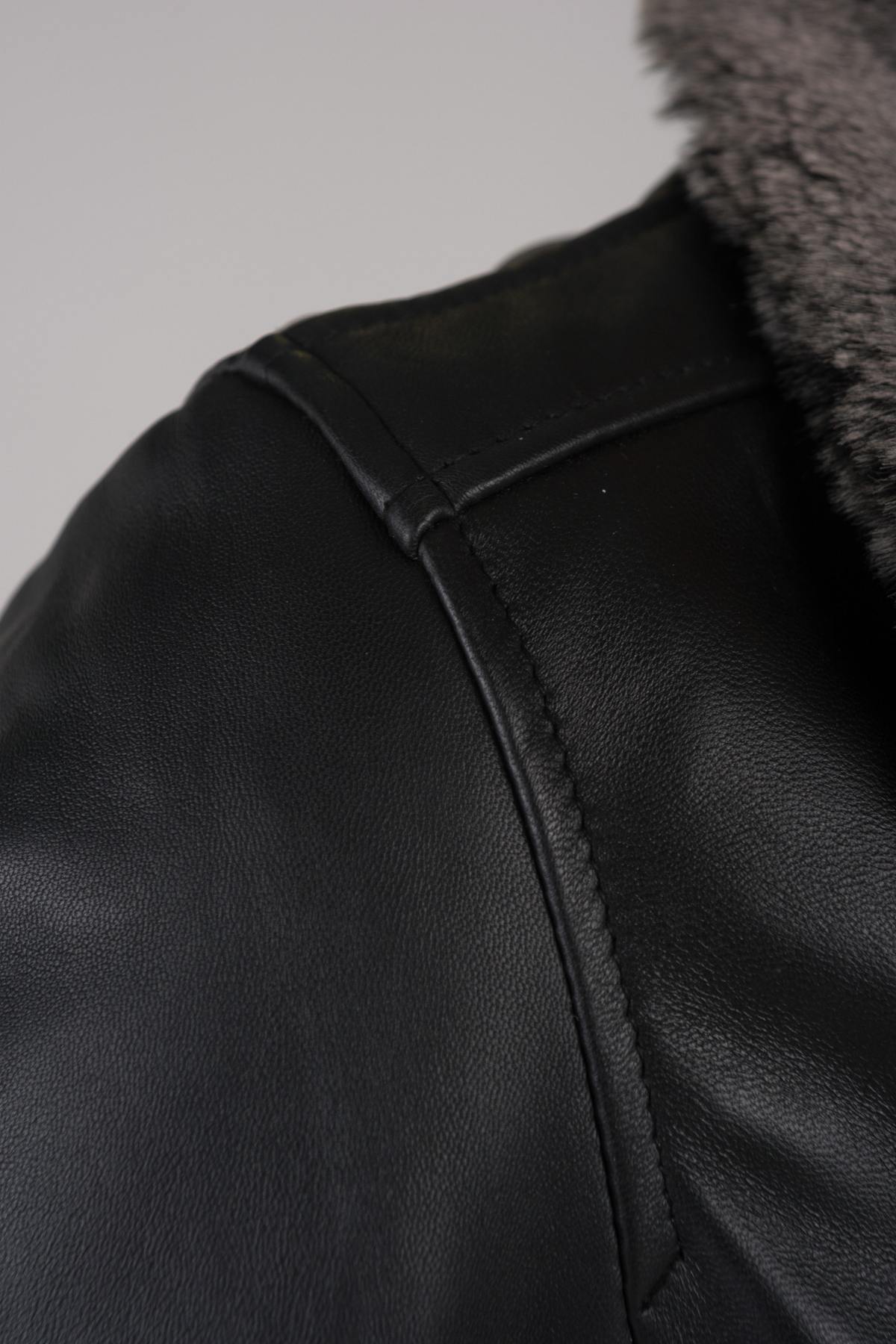 Black leather jacket with fur collar - Image n°10