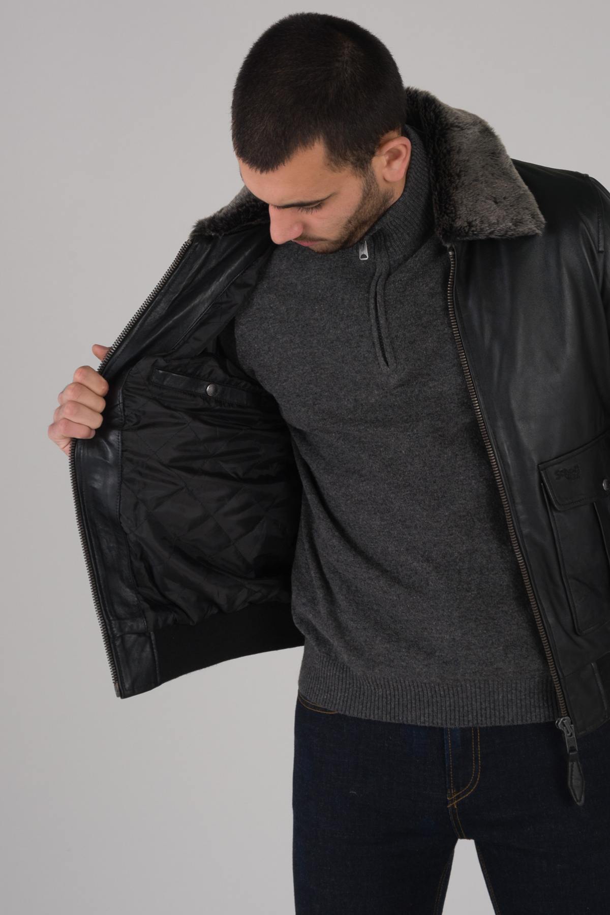 Black leather bomber jacket - Image n°7