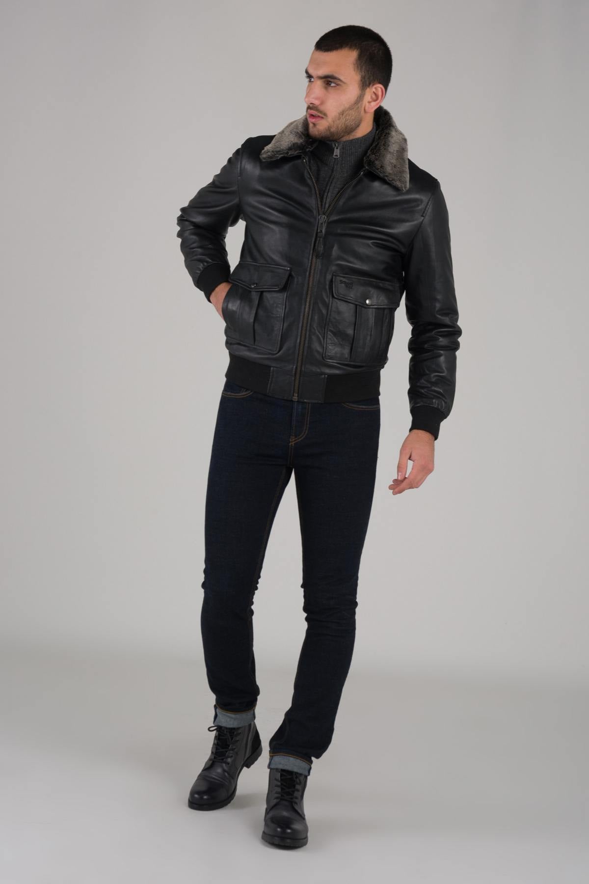 Black leather bomber jacket - Image n°2