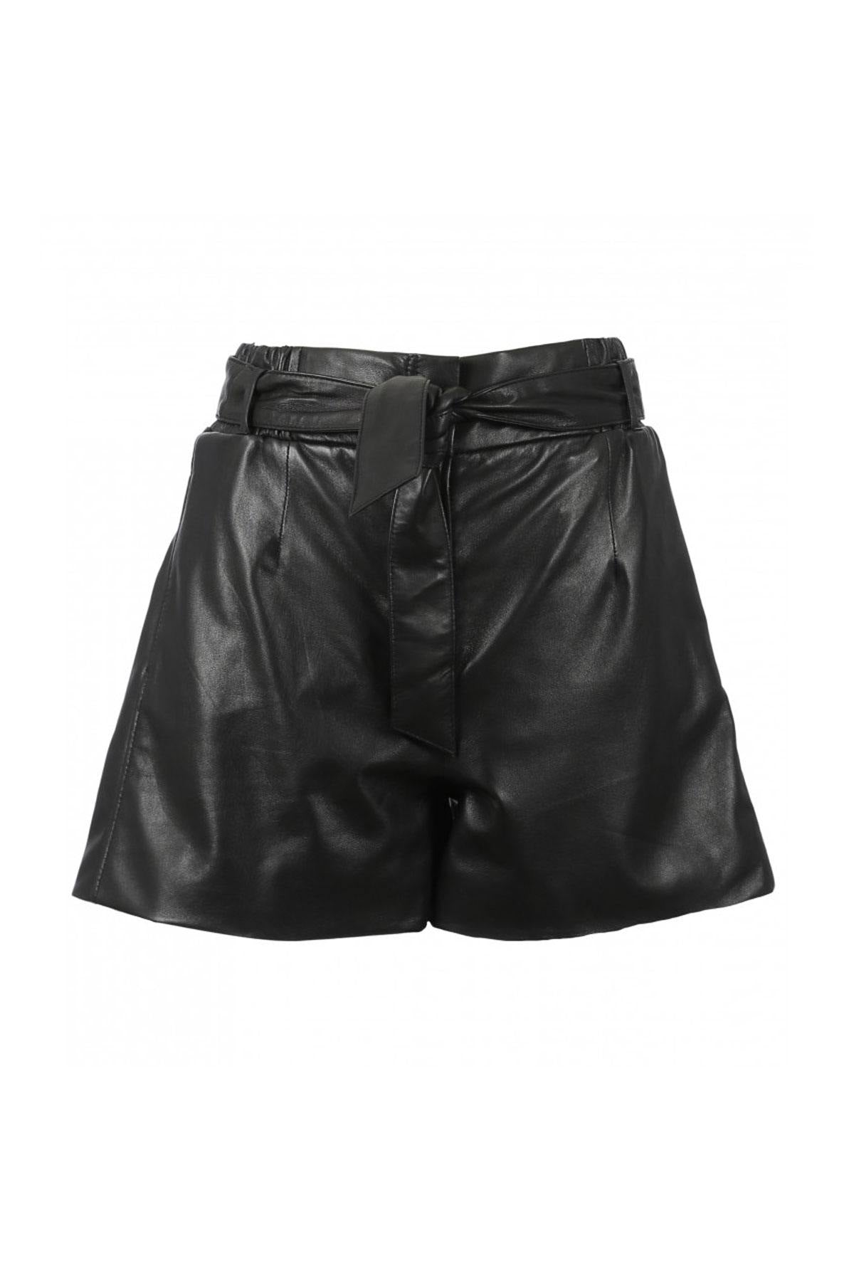 Black leather shorts with belt - Image n°2