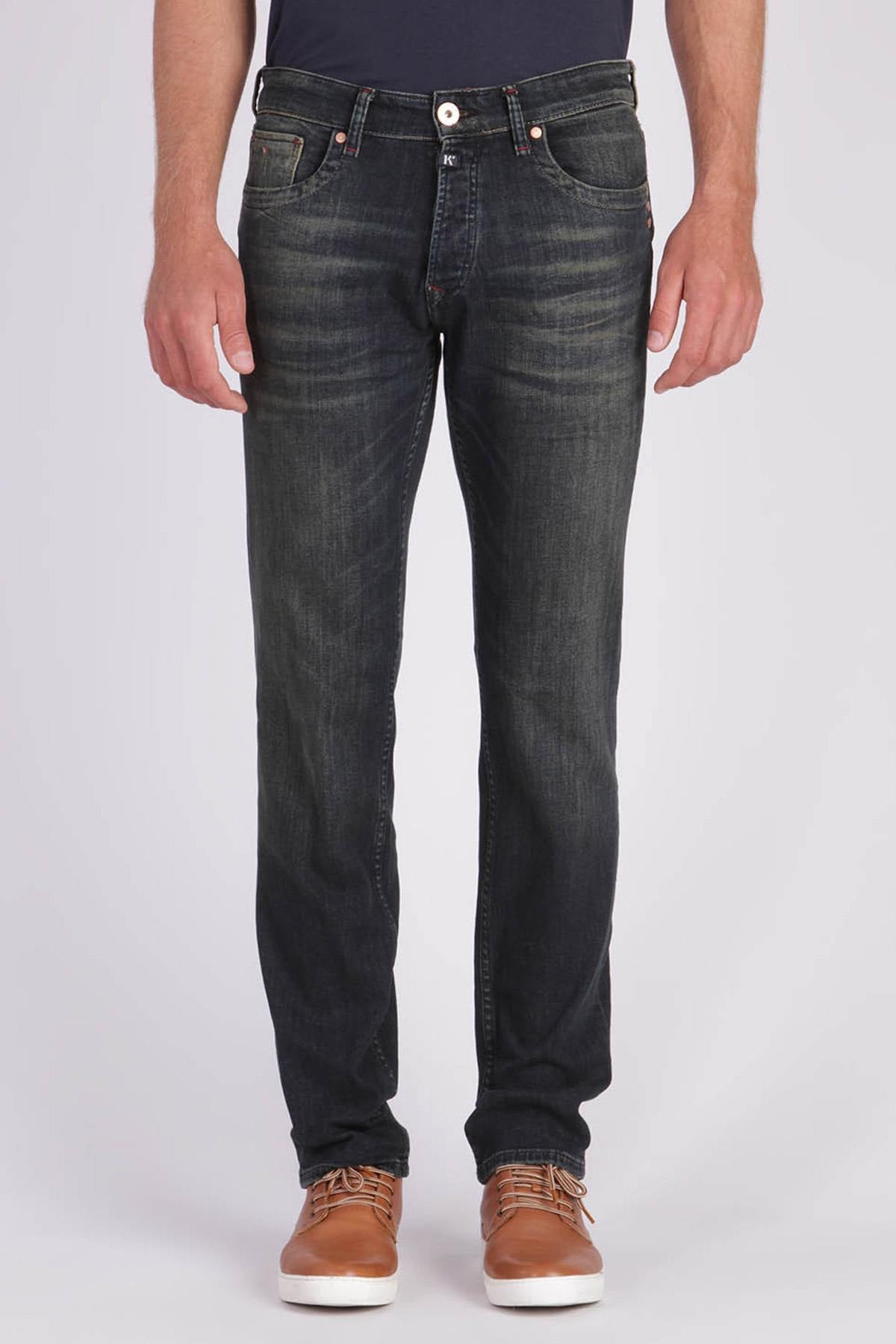 Washed straight jeans for men - Image n°1