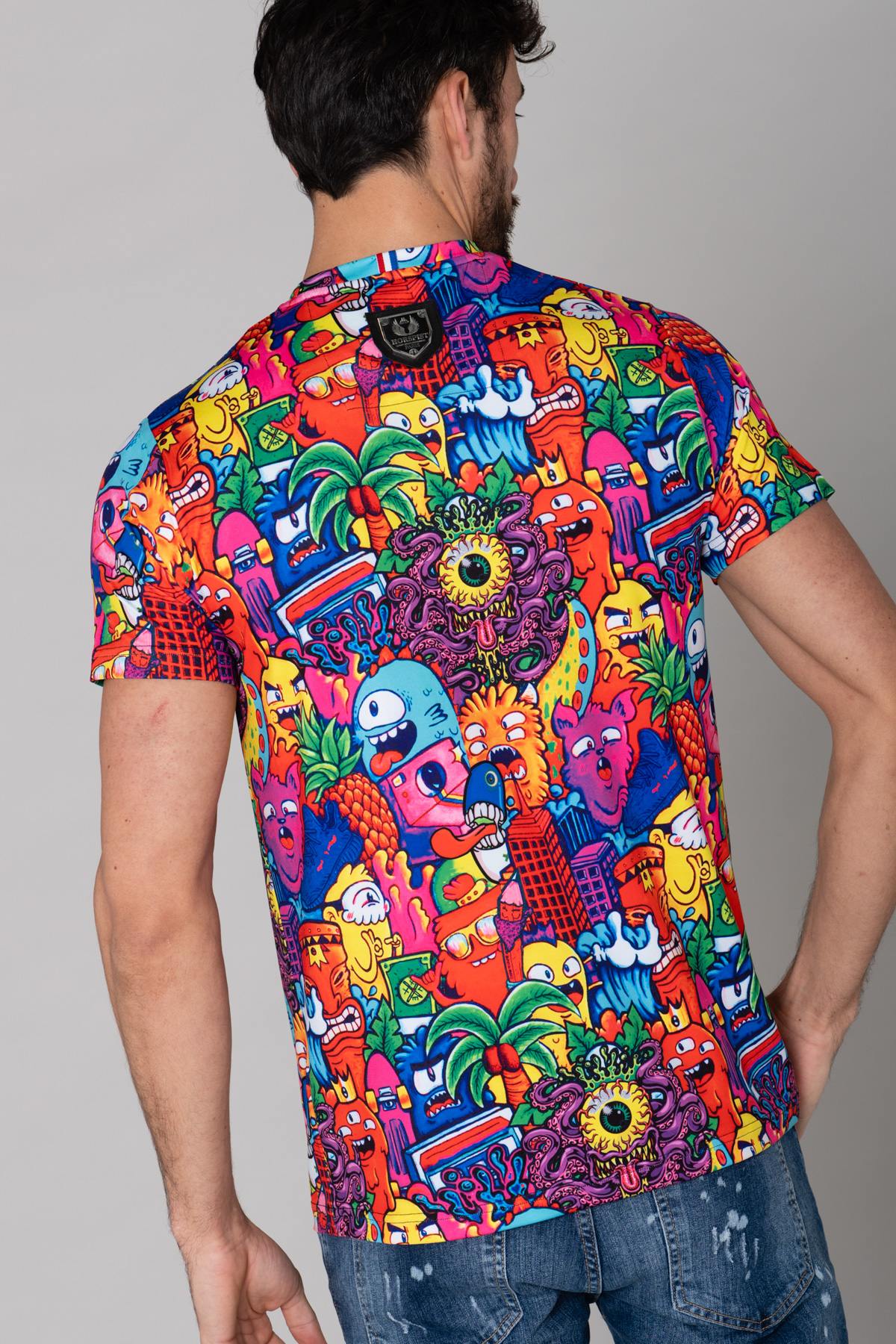 Colorful graffiti pattern t-shirt - Image n°4