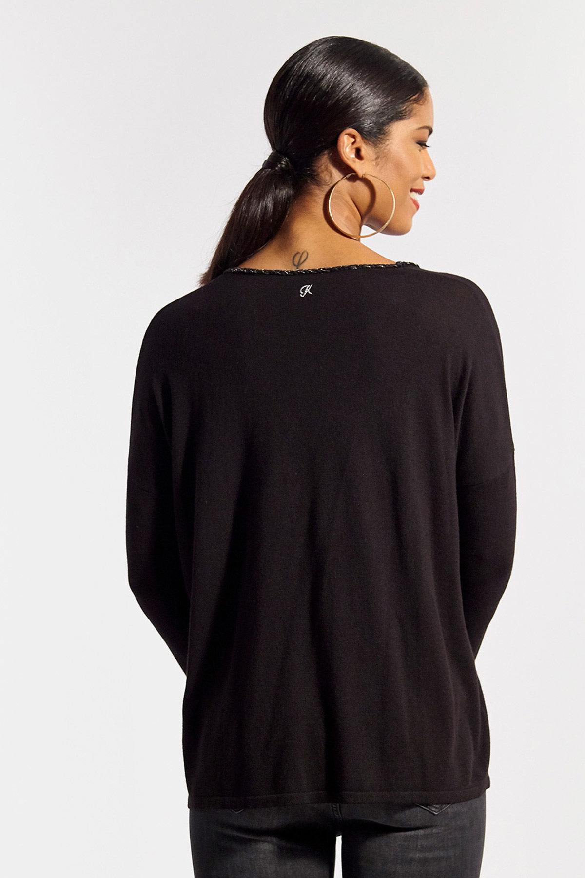 Black oversized V-neck sweater - Image n°3