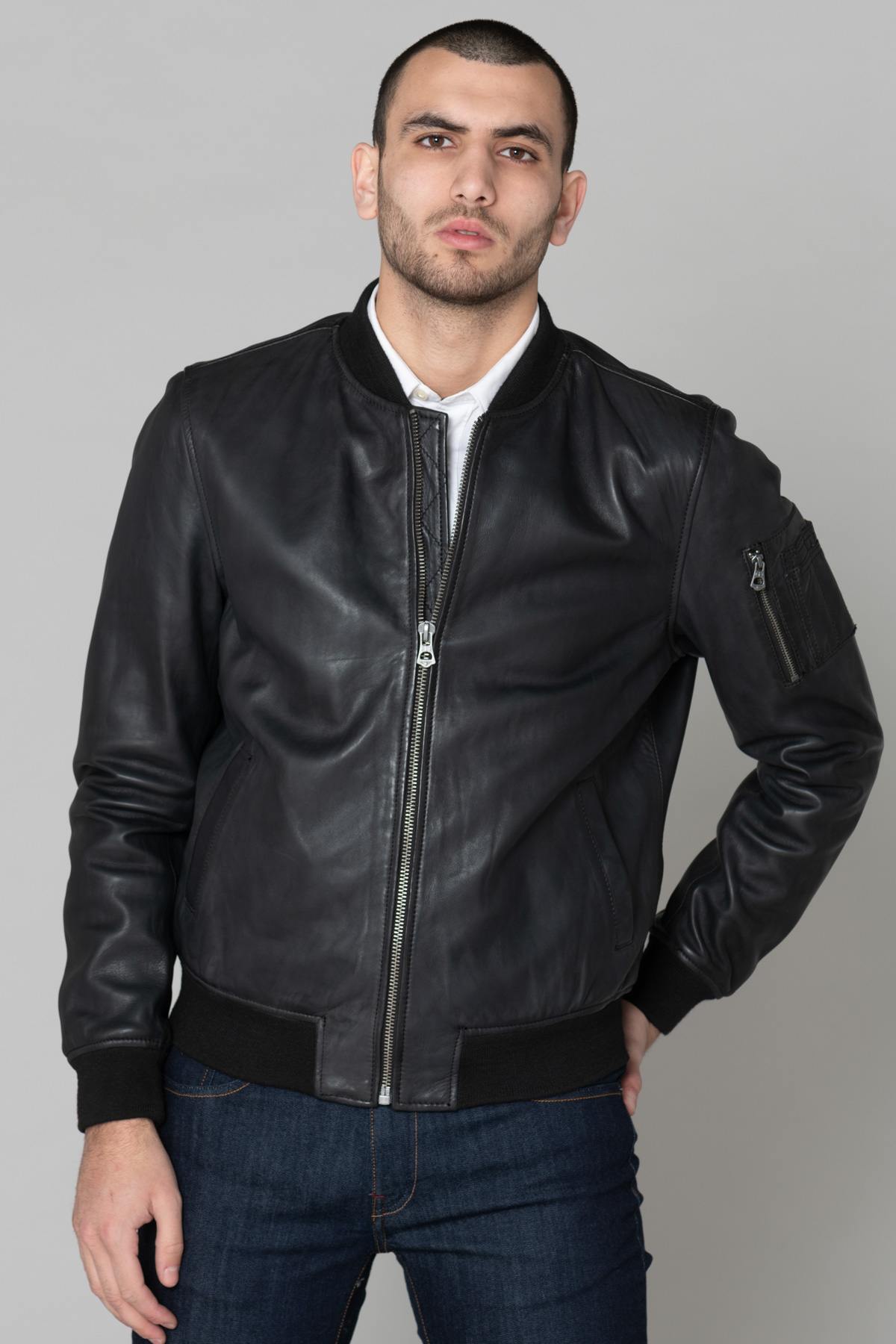 Men's black leather bomber jacket - Image n°6