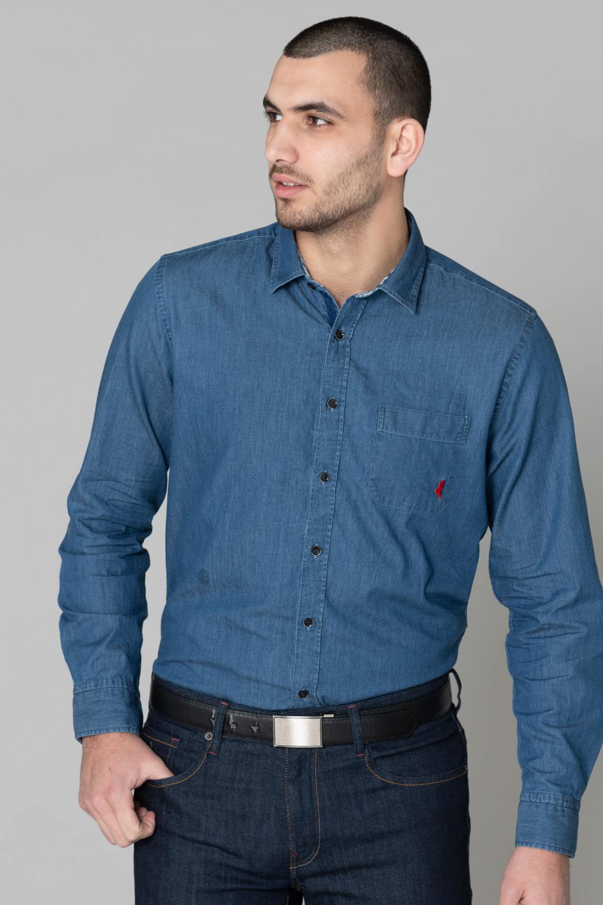 Blue denim shirt with pocket - Image n°1