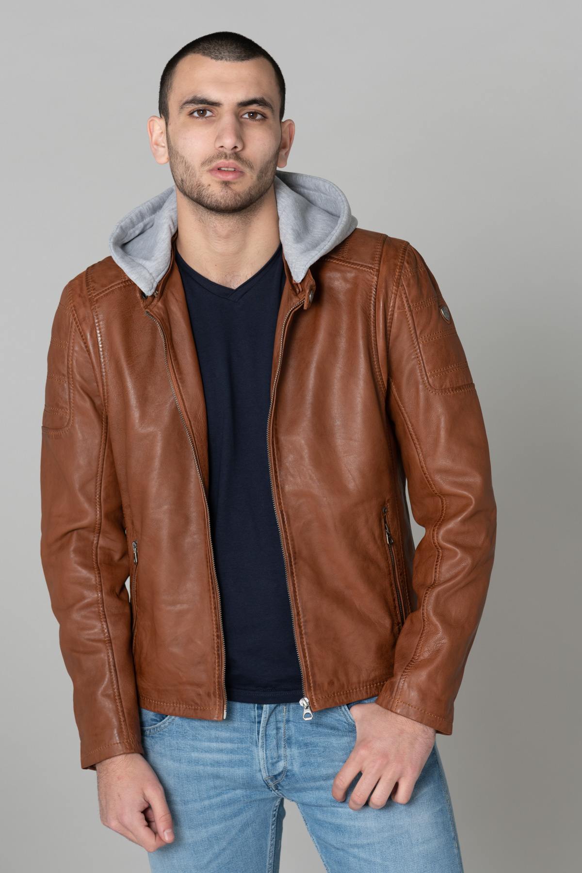 Fine leather jacket with hood - Image n°1