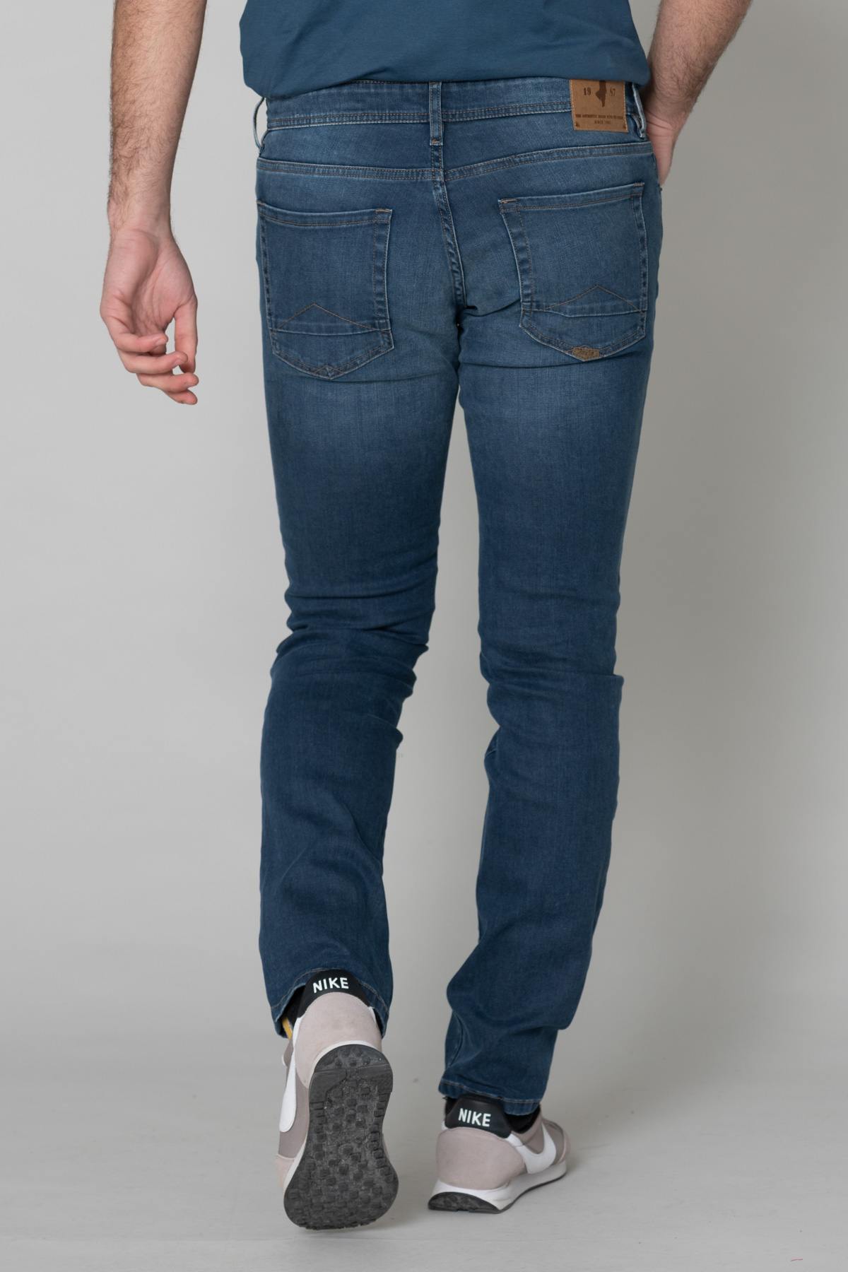 Men's slim fit washed blue jeans - Image n°3